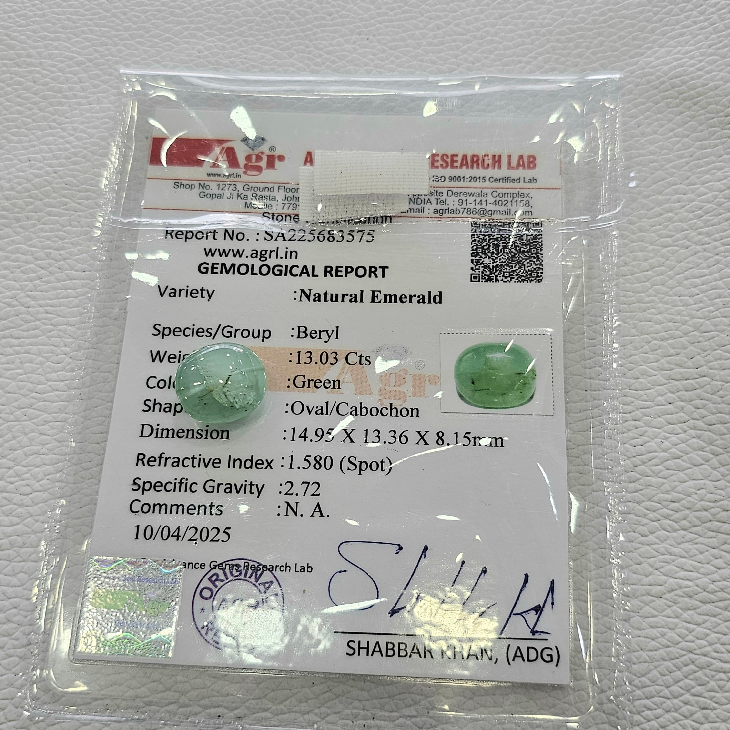 Natural Emerald Cabochon | Oval | Size:14.95x13.36mm