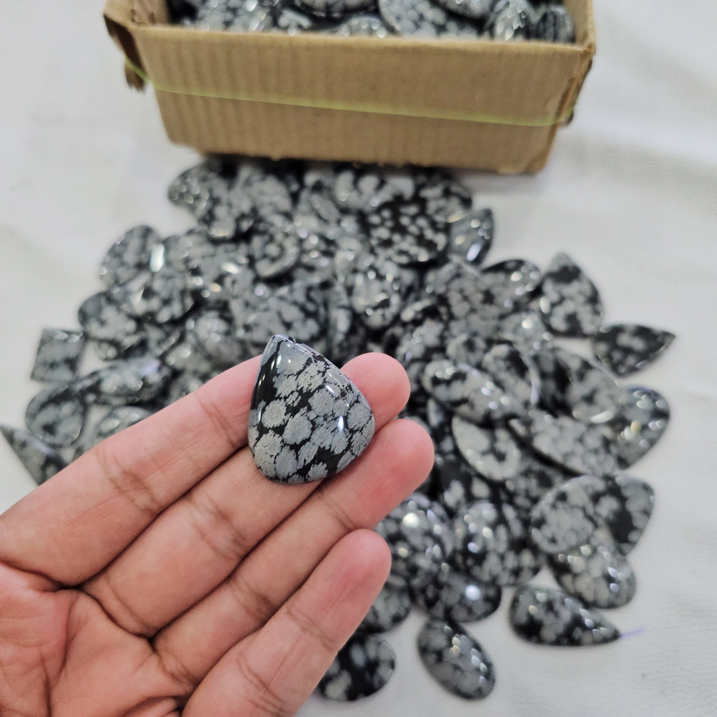 500 Grams / 1Kg of Natural Snowflake Obsidian Cabochons | 22–45mm | 60–80 Pcs | Mixed Shapes