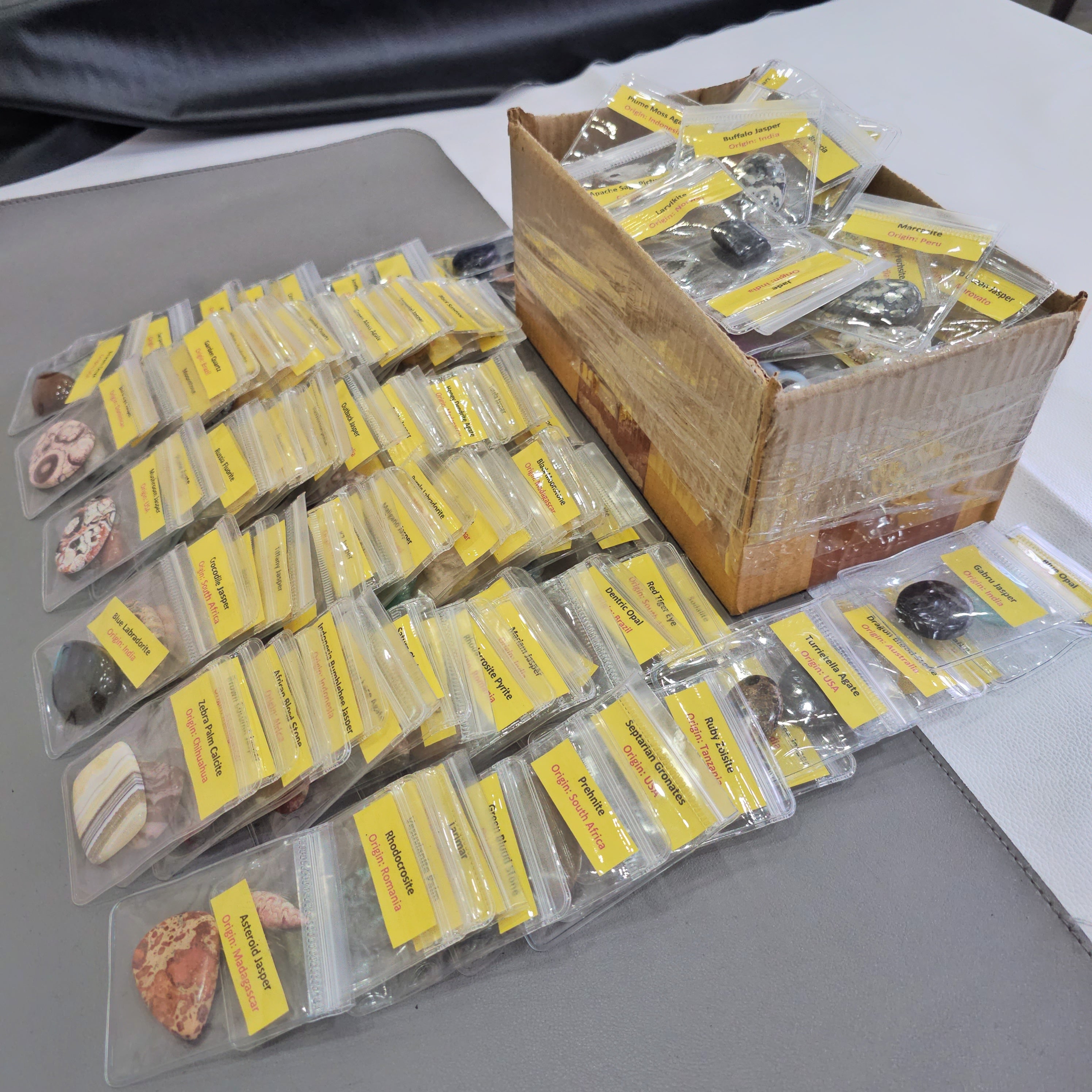 Mega 160 PCS Gemstone Collection Box – 160 Unique Cabochons with Names & Origins - The LabradoriteKing