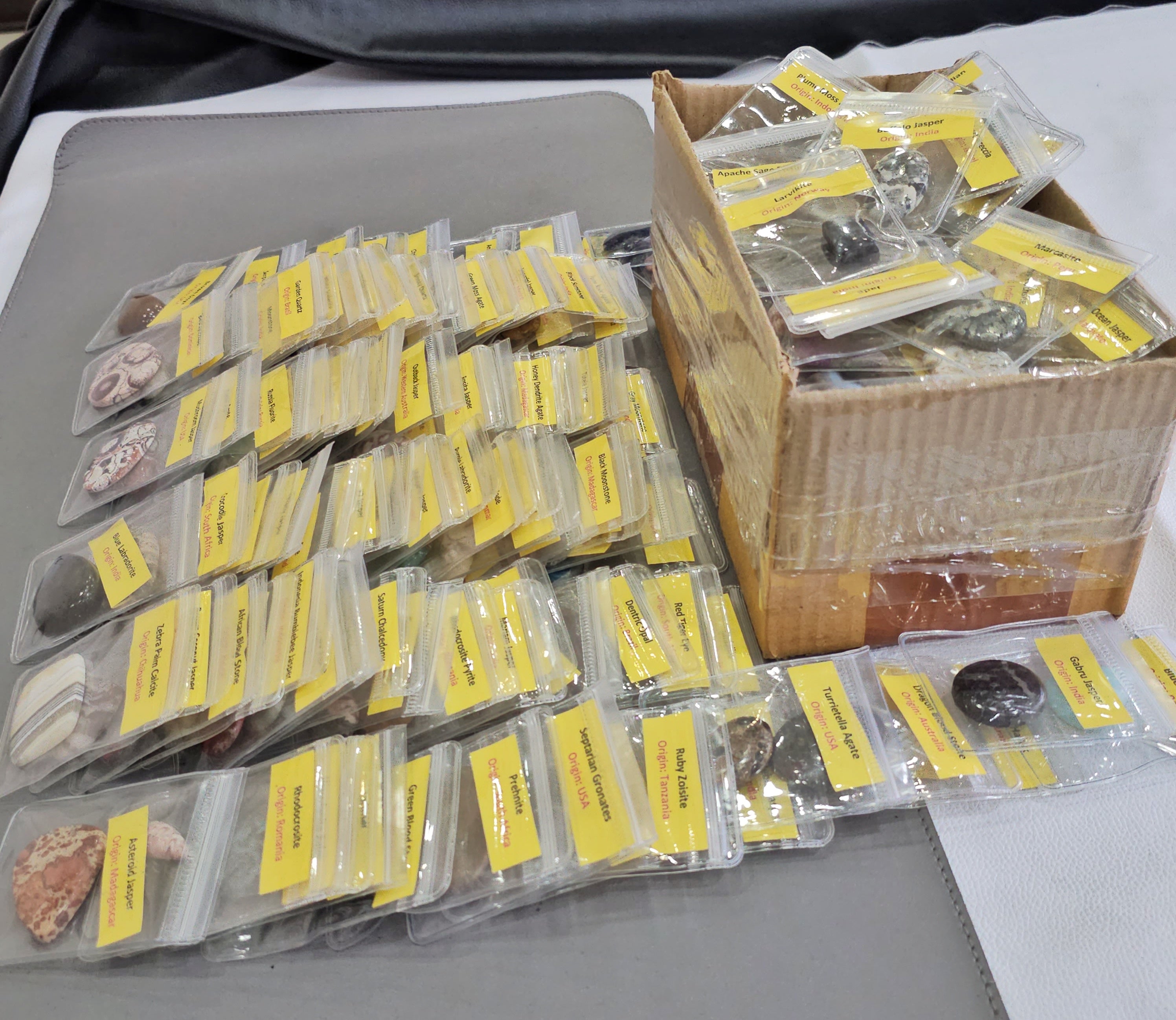 Mega 160 PCS Gemstone Collection Box – 160 Unique Cabochons with Names & Origins - The LabradoriteKing