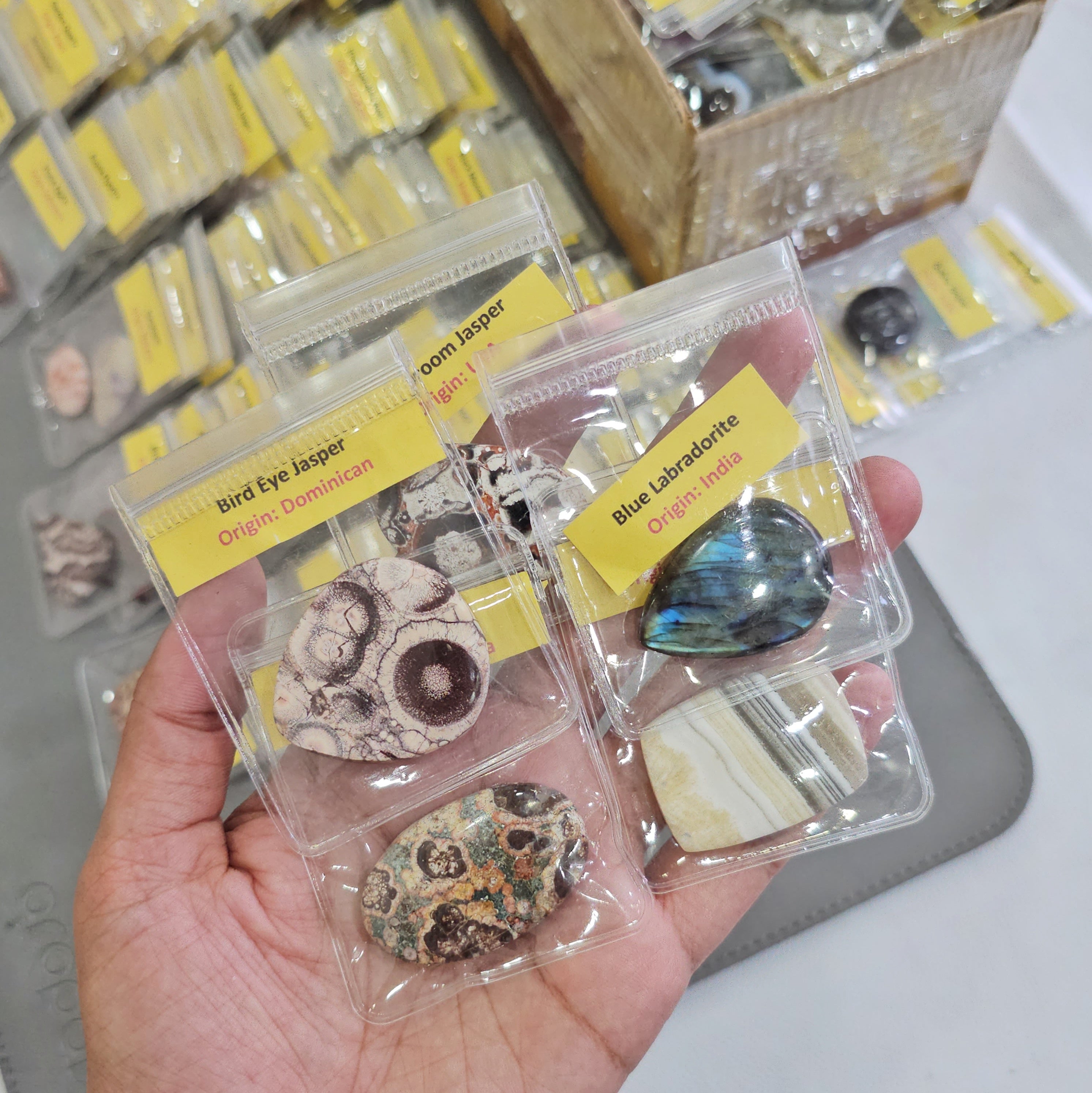 Mega 160 PCS Gemstone Collection Box – 160 Unique Cabochons with Names & Origins - The LabradoriteKing