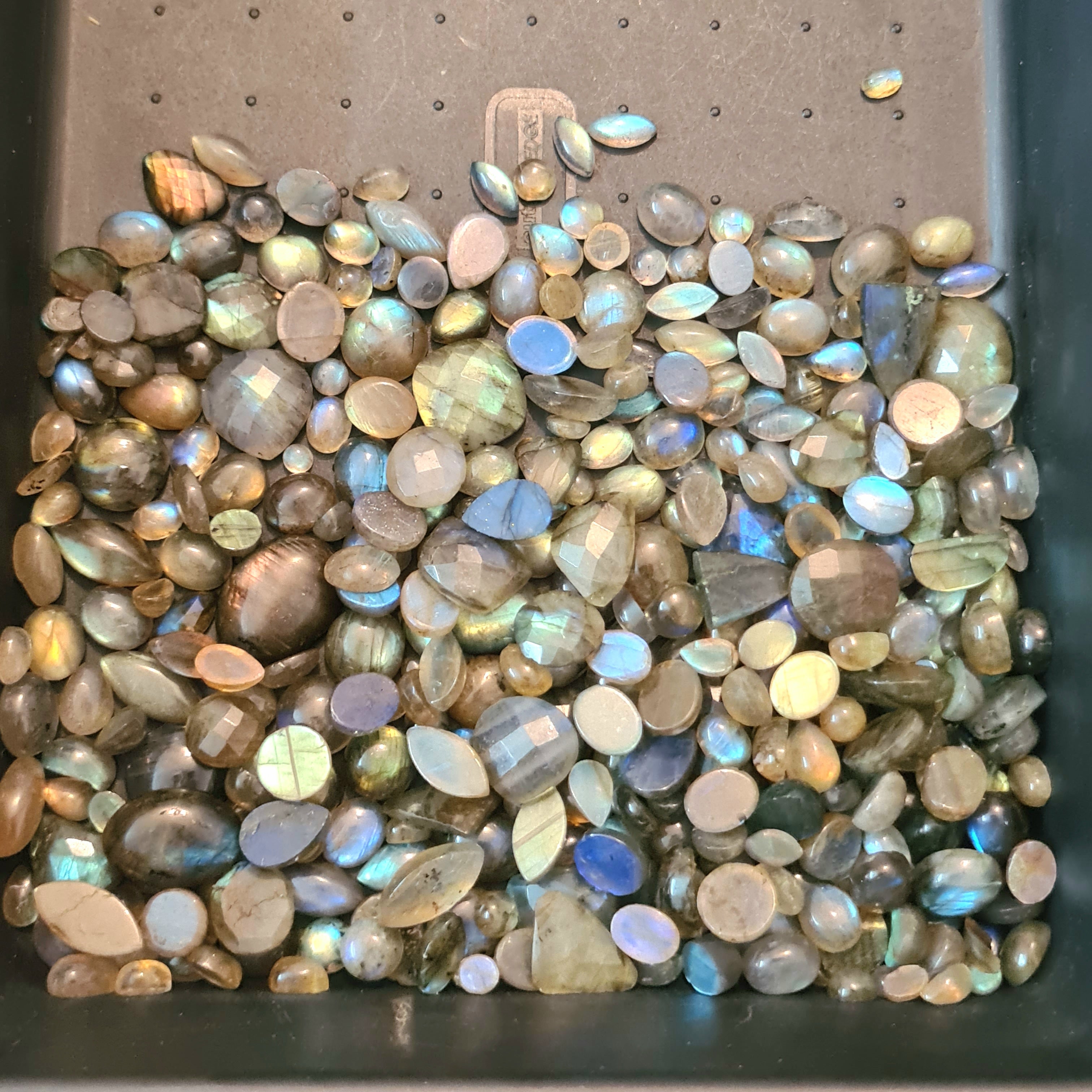 1 Lots Natural Labradorite Cabochons | 4-21mm | Shape: Mix - The LabradoriteKing