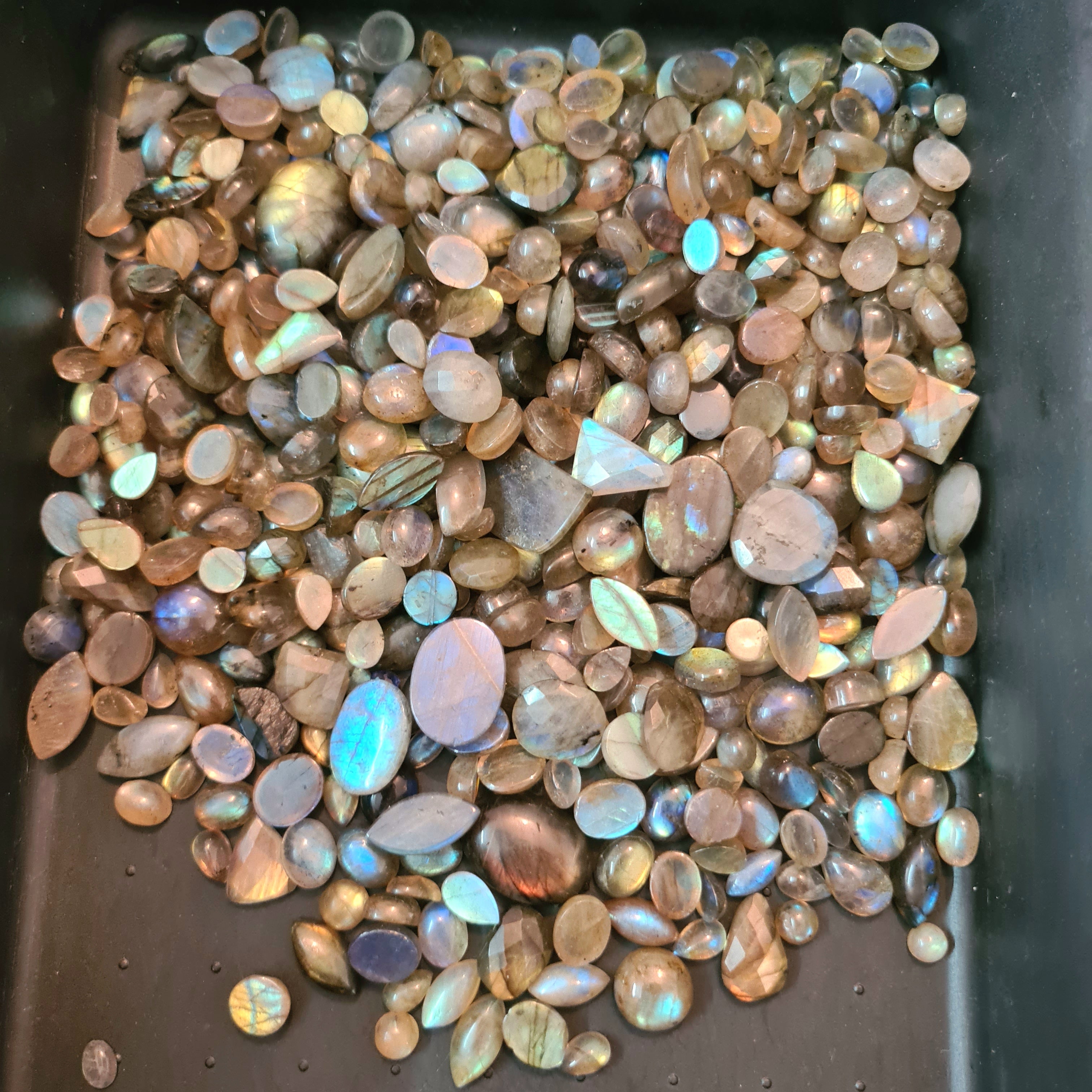 1 Lots Natural Labradorite Cabochons | 4-21mm | Shape: Mix - The LabradoriteKing