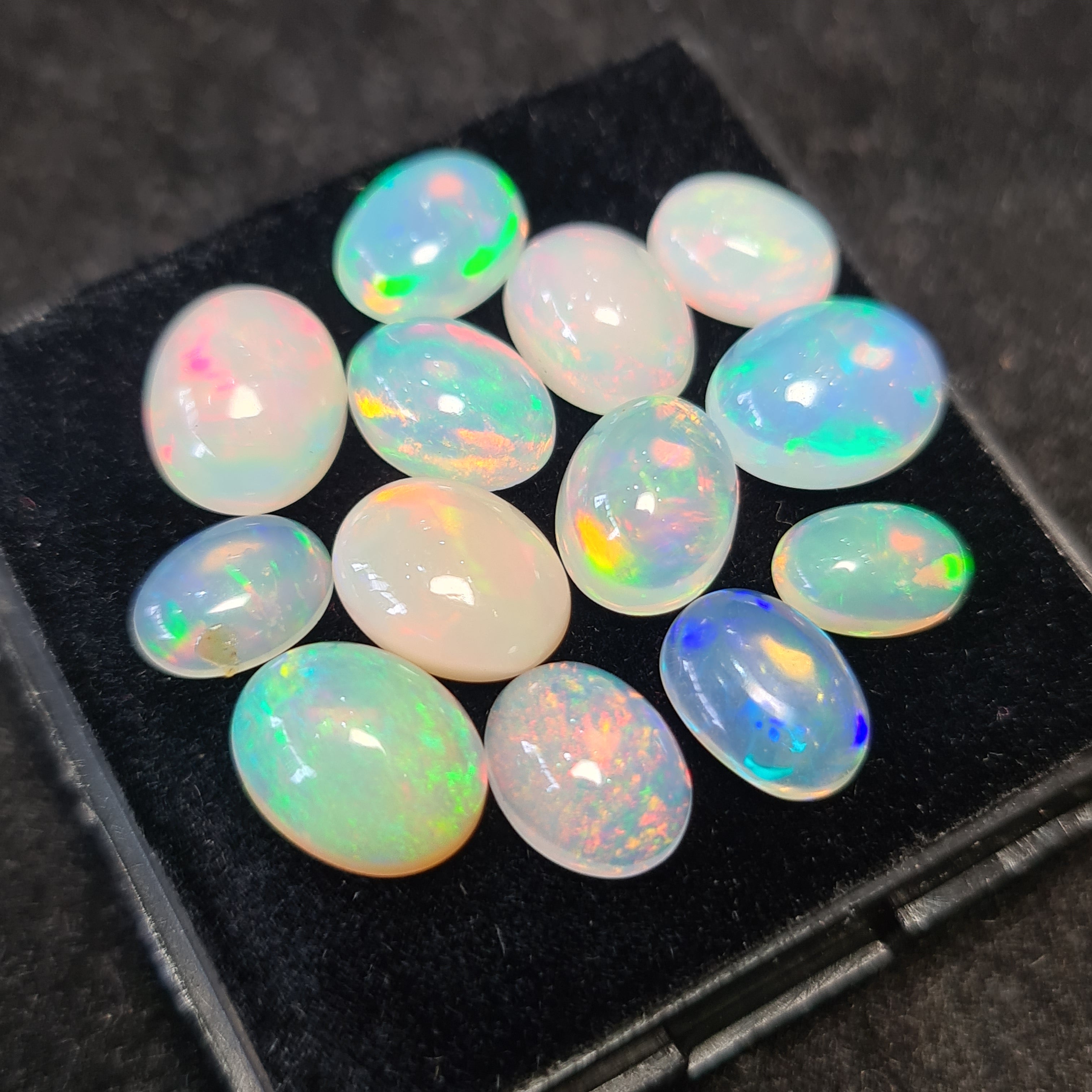 13Pcs of Natural Ethopian Opal Cabochons | 8–10mm  | Shape-Oval - The LabradoriteKing