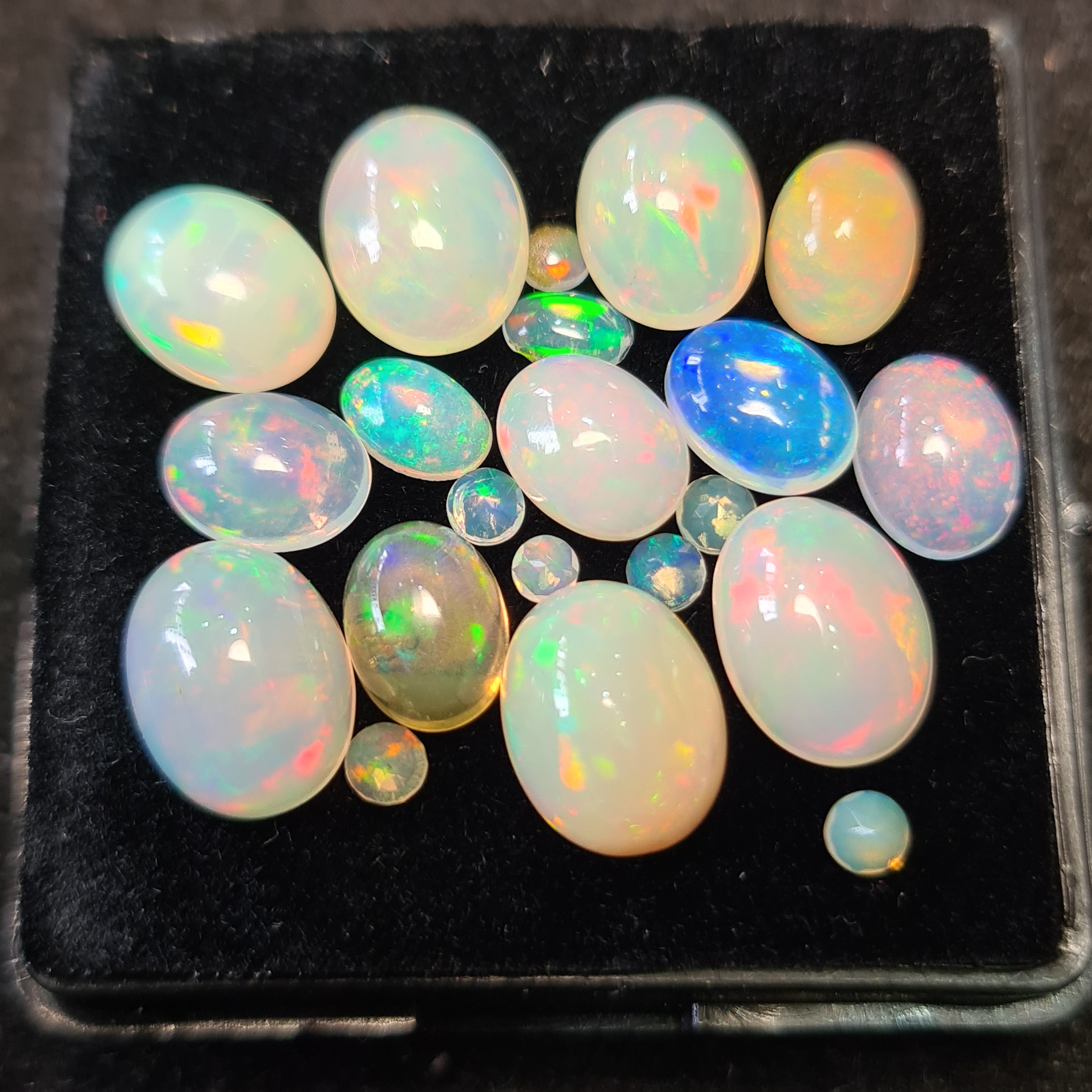 21Pcs of Natural Ethopian Opal Cabochons | 3–10mm  | Shape-Mix - The LabradoriteKing