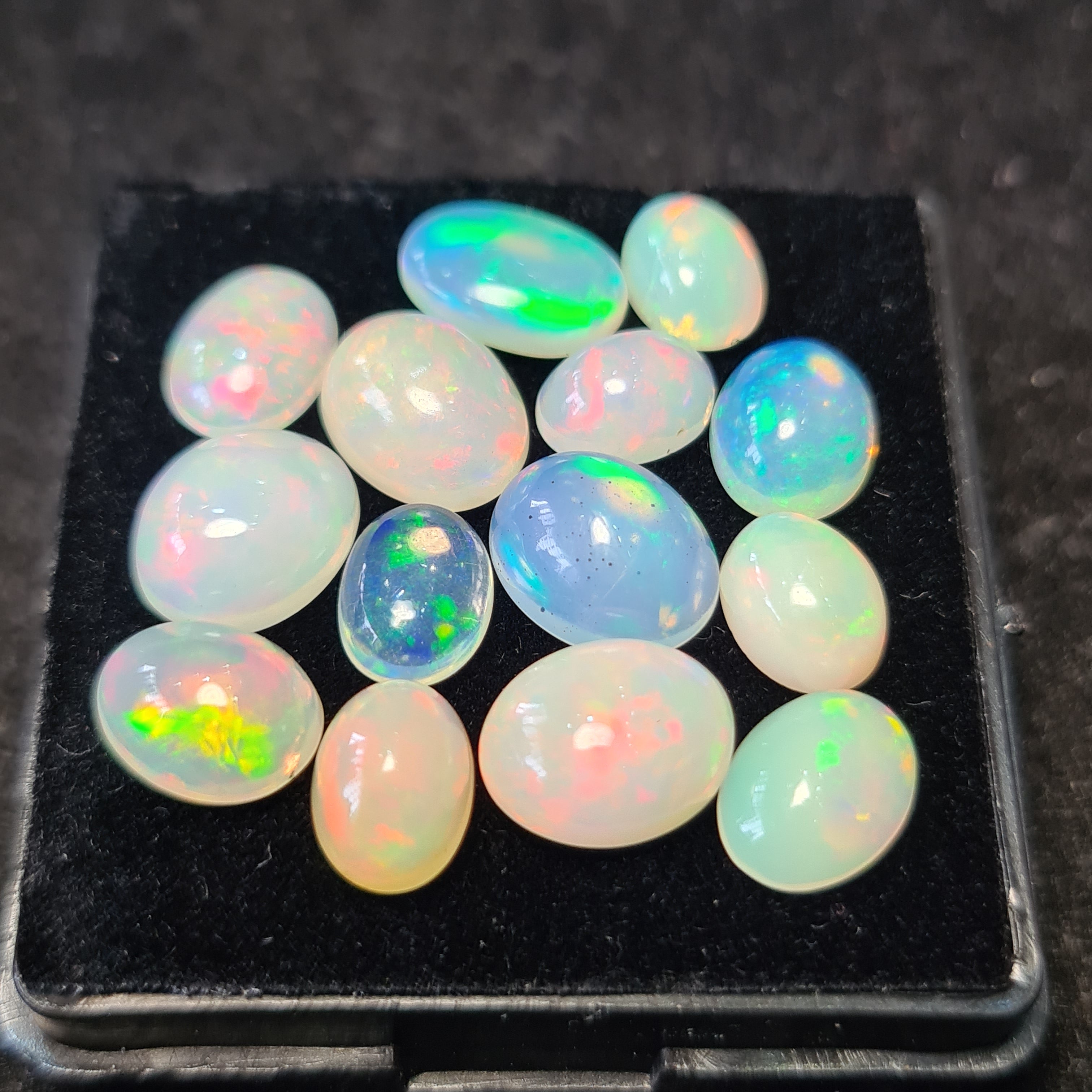 14Pcs of Natural Ethopian Opal Cabochons | 8–10mm  | Shape-Oval - The LabradoriteKing