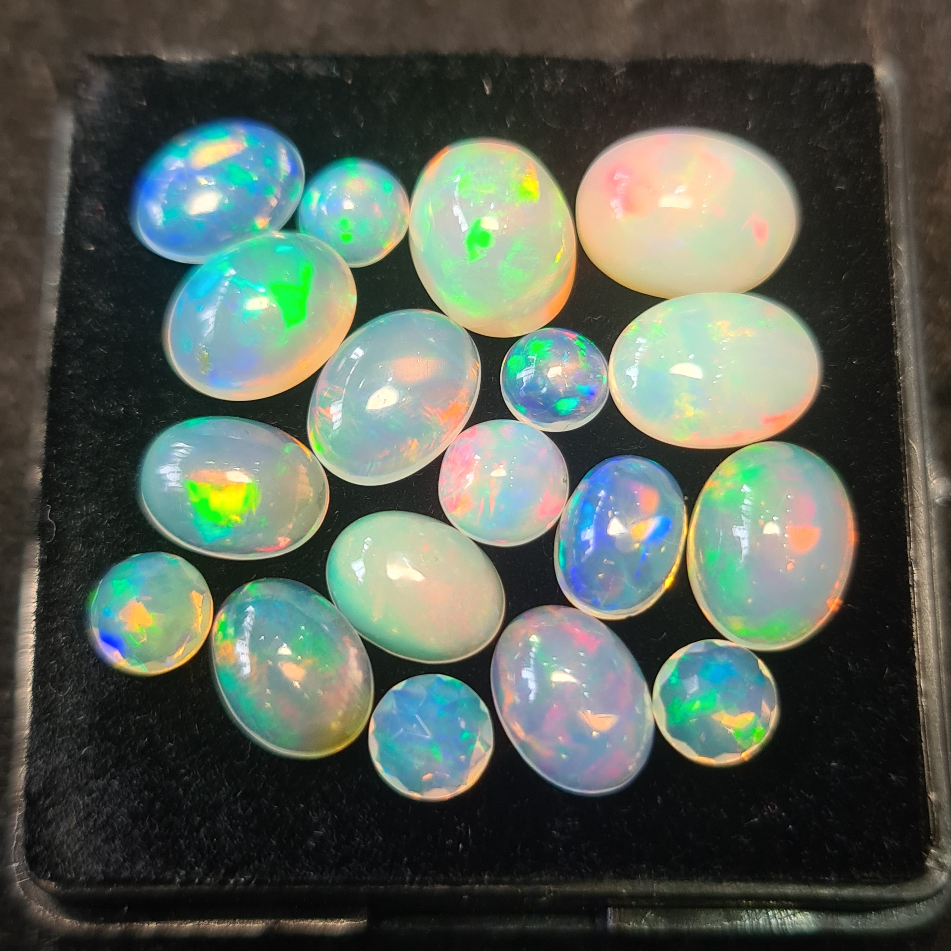 18Pcs of Natural Ethopian Opal Cabochons | 4–10mm  | Shape-Mix - The LabradoriteKing