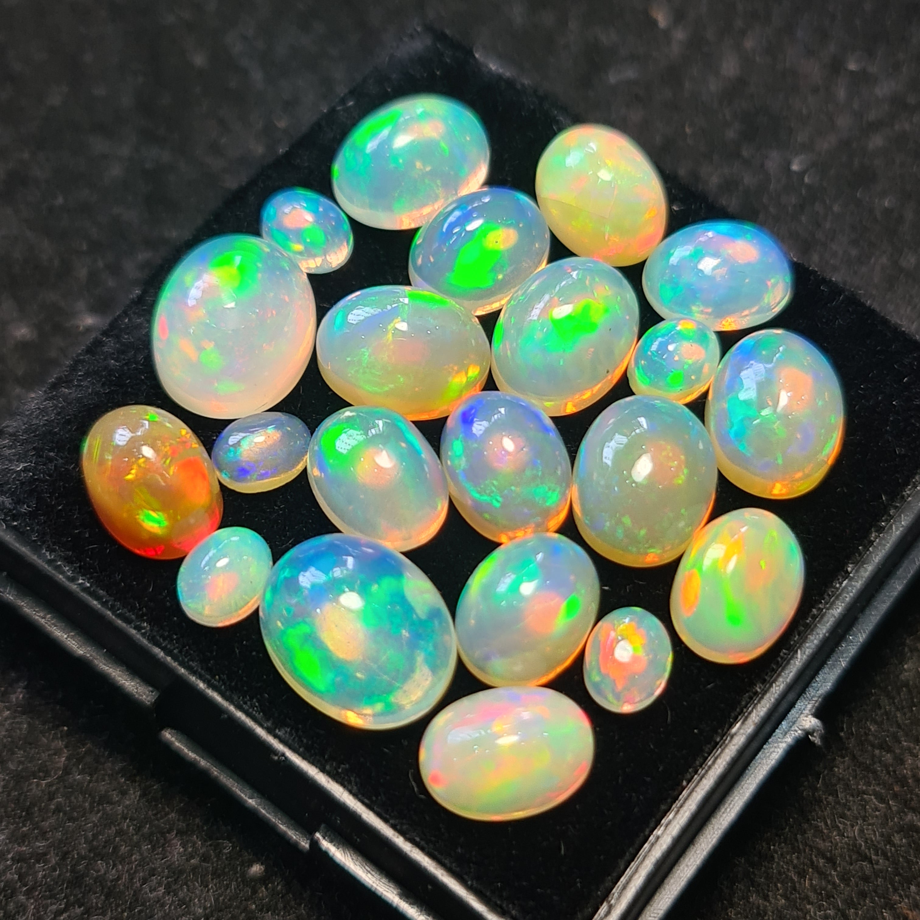 21Pcs of Natural Ethopian Opal Cabochons | 4–10mm  | Shape-Oval - The LabradoriteKing