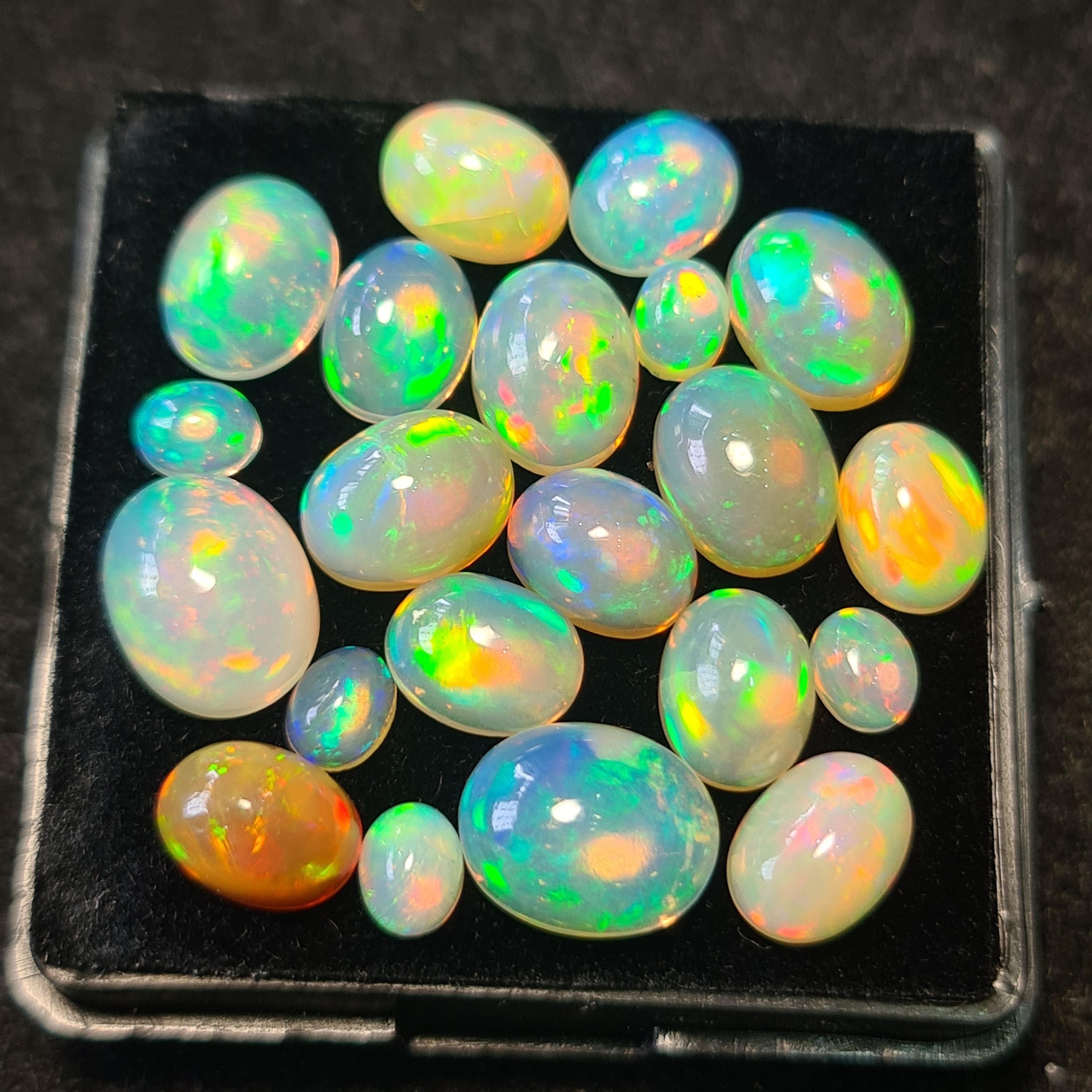 21Pcs of Natural Ethopian Opal Cabochons | 4–10mm  | Shape-Oval - The LabradoriteKing