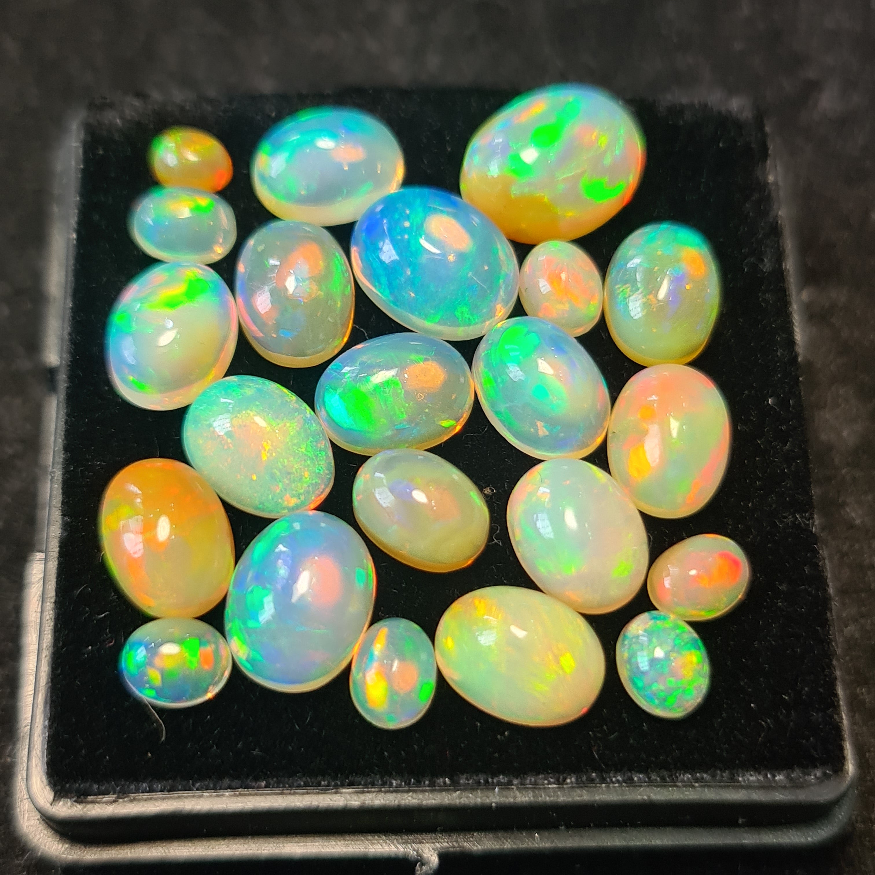 22Pcs of Natural Ethopian Opal Cabochons | 4–10mm  | Shape-Oval - The LabradoriteKing