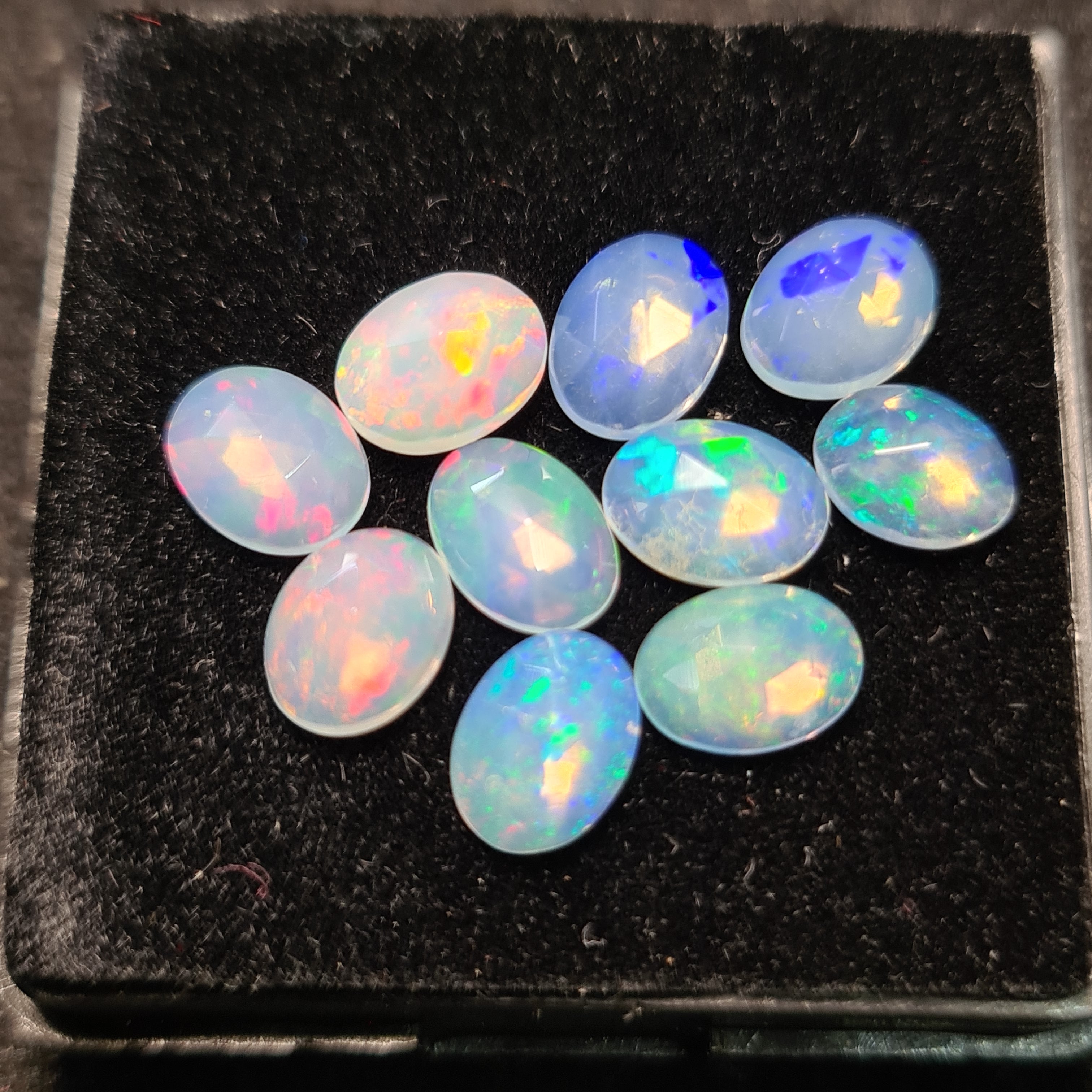 10Pcs of Natural Ethopian Opal Cabochons | 7–8mm  | Shape-Oval - The LabradoriteKing