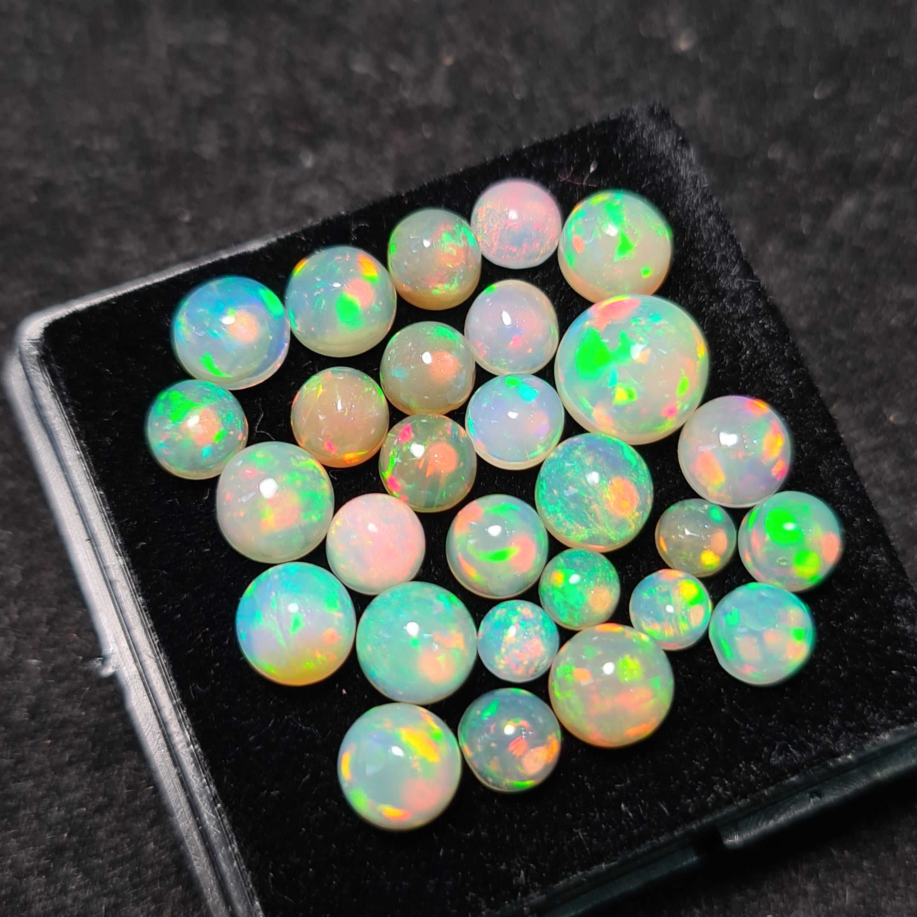 28Pcs of Natural Ethopian Opal Cabochons | 4–8mm  | Shape-Round - The LabradoriteKing
