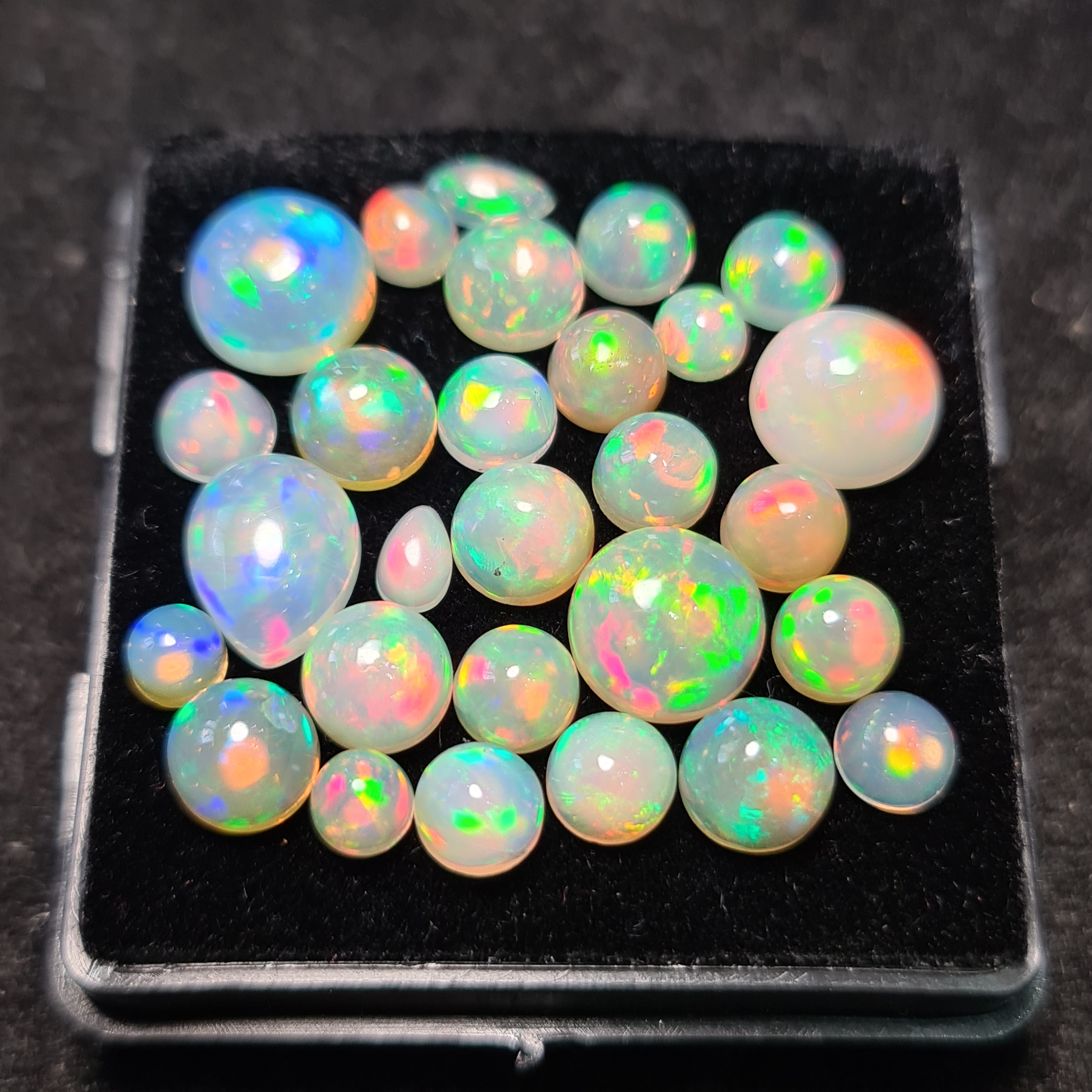 28Pcs of Natural Ethopian Opal Cabochons | 4–9mm  | Shape-Mix - The LabradoriteKing