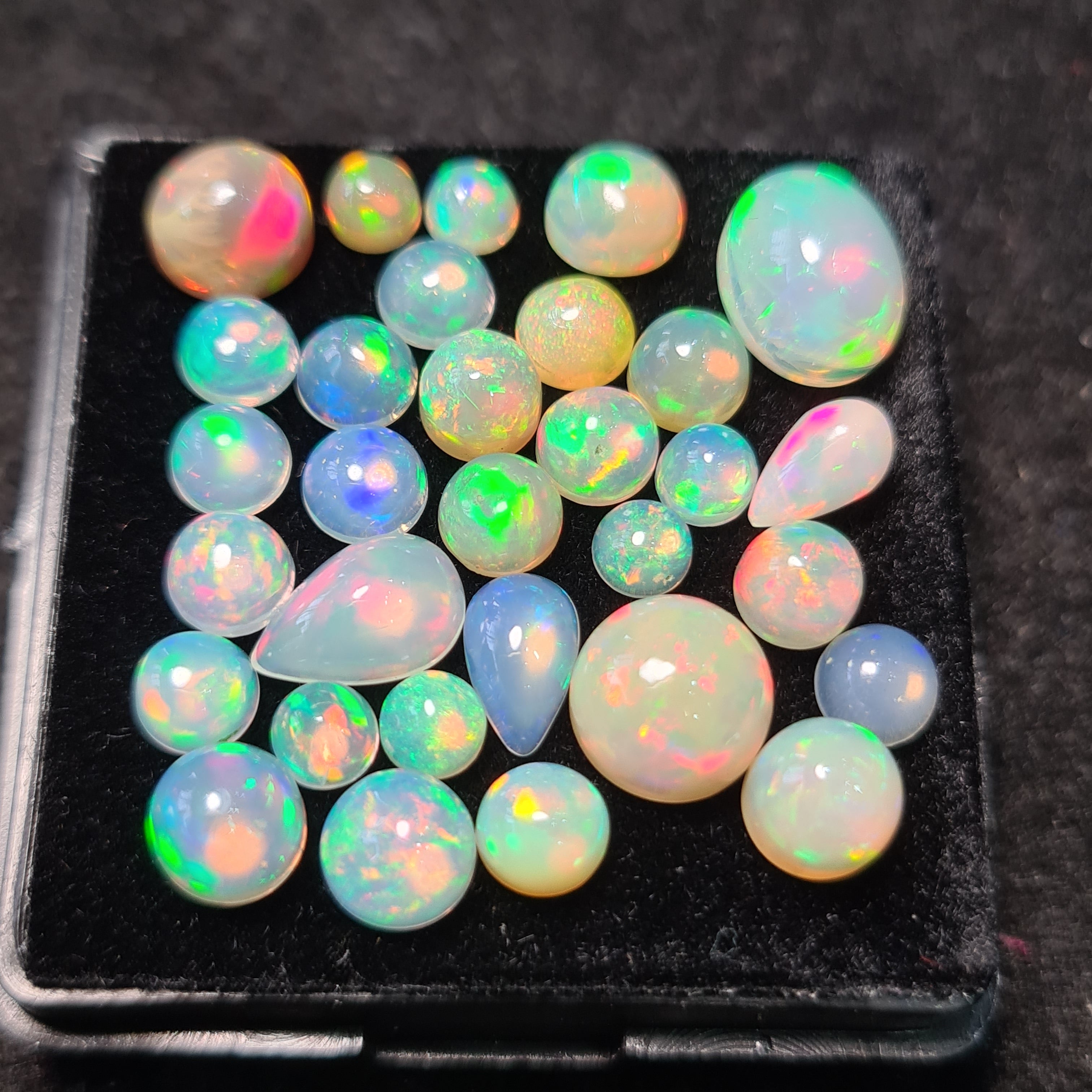 31Pcs of Natural Ethopian Opal Cabochons | 4–10mm  | Shape-Mix - The LabradoriteKing