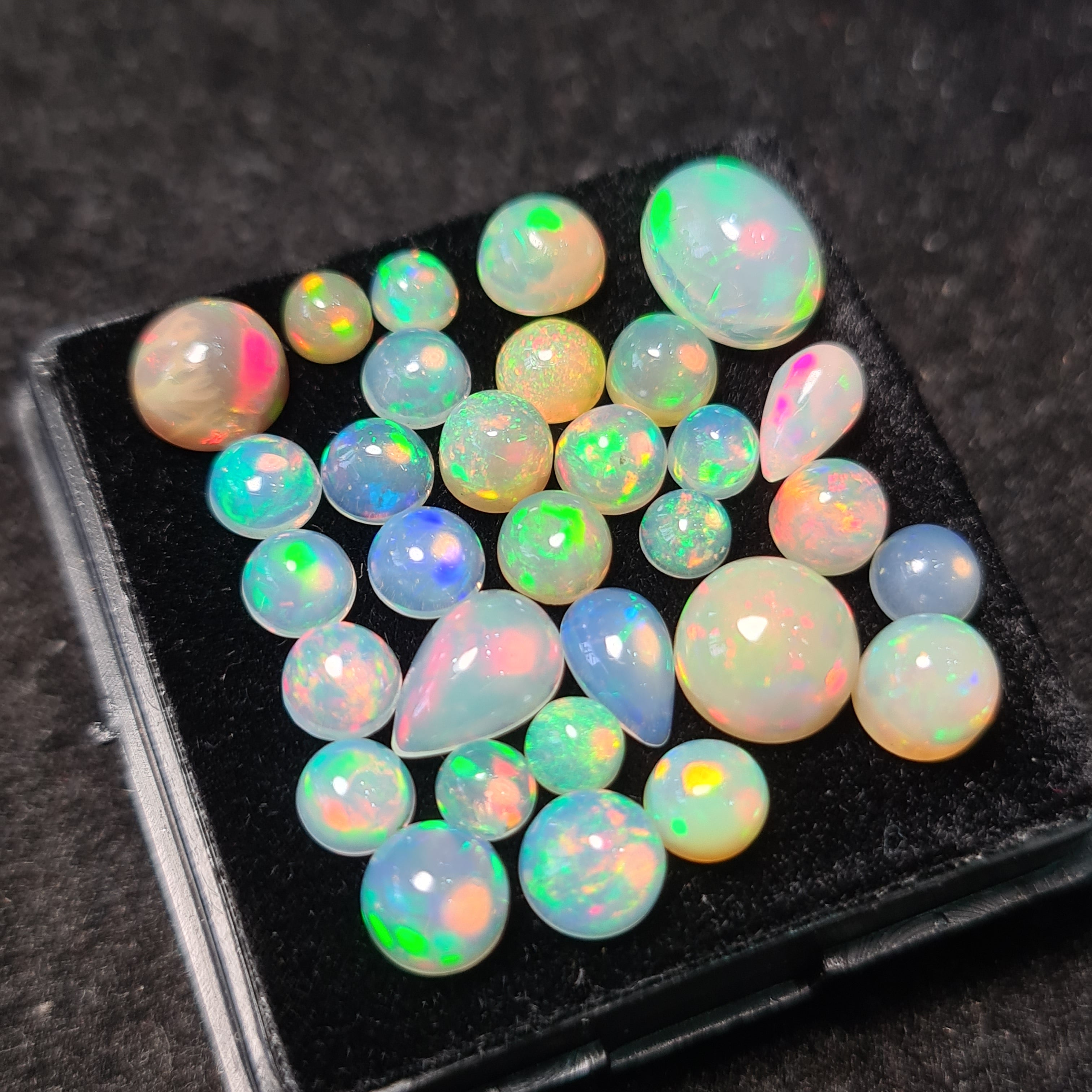 31Pcs of Natural Ethopian Opal Cabochons | 4–10mm  | Shape-Mix - The LabradoriteKing