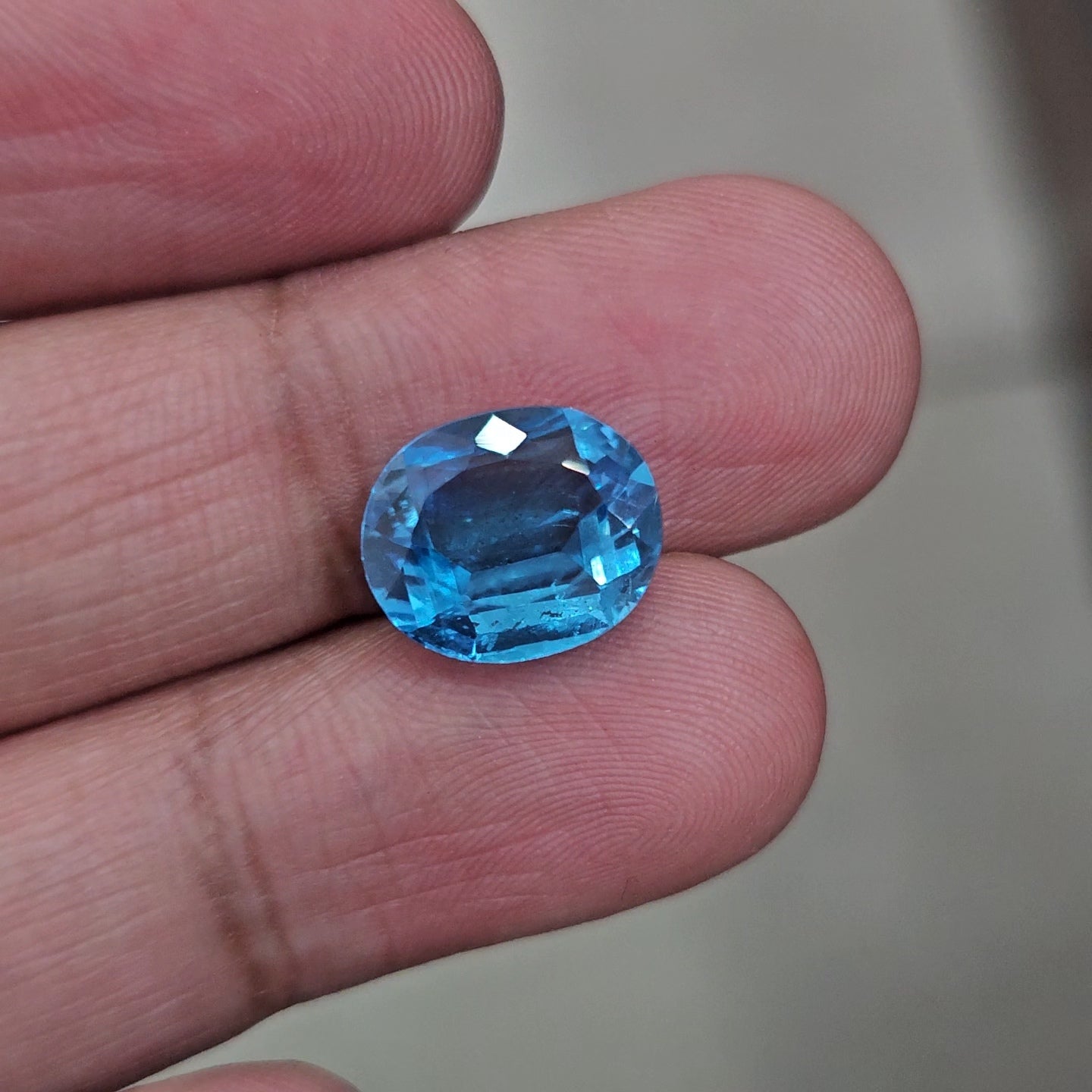 Natural Swiss Blue Topaz Faceted | Oval | 13x10mm - The LabradoriteKing
