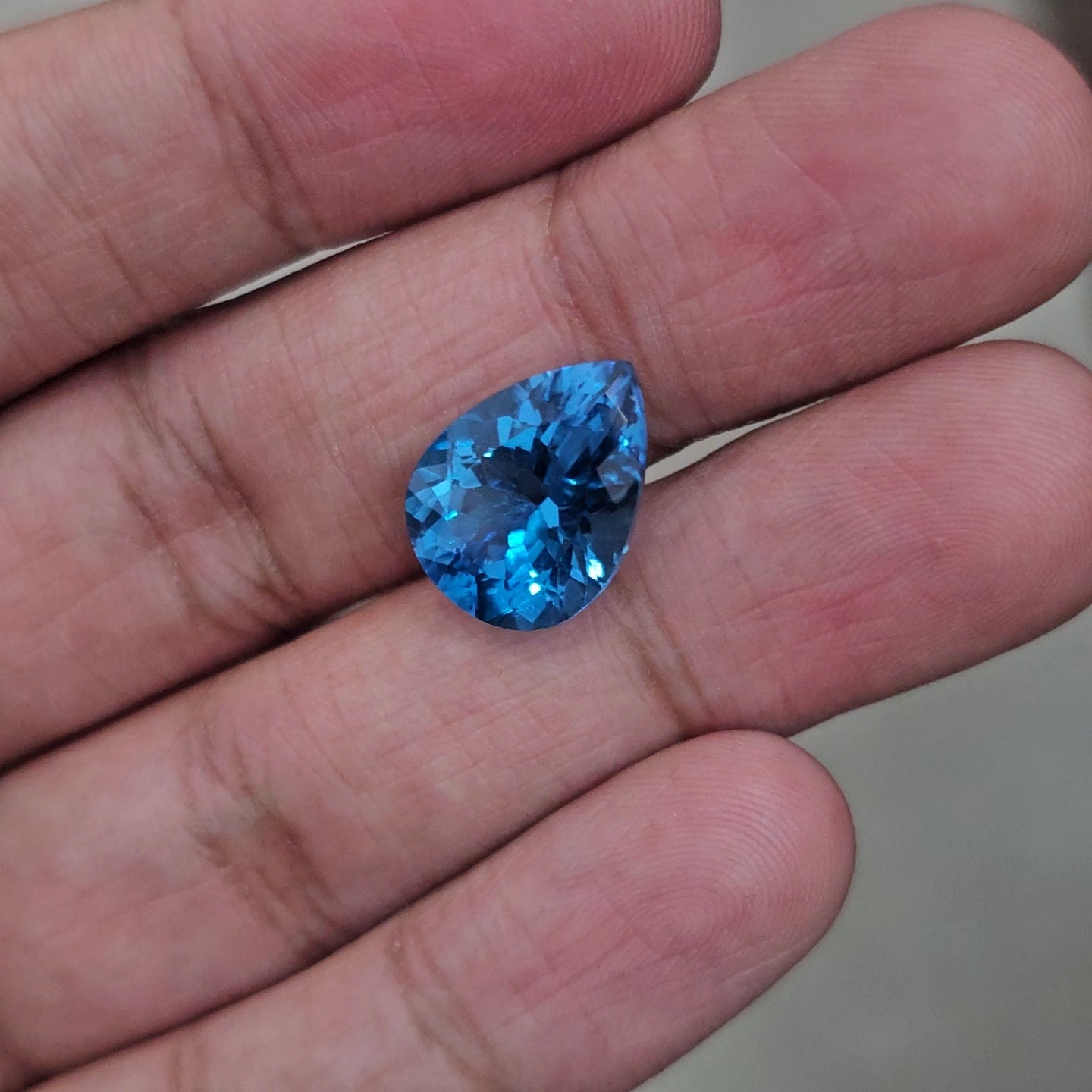 Natural Swiss Blue Topaz Faceted | Pear | 16x12mm - The LabradoriteKing