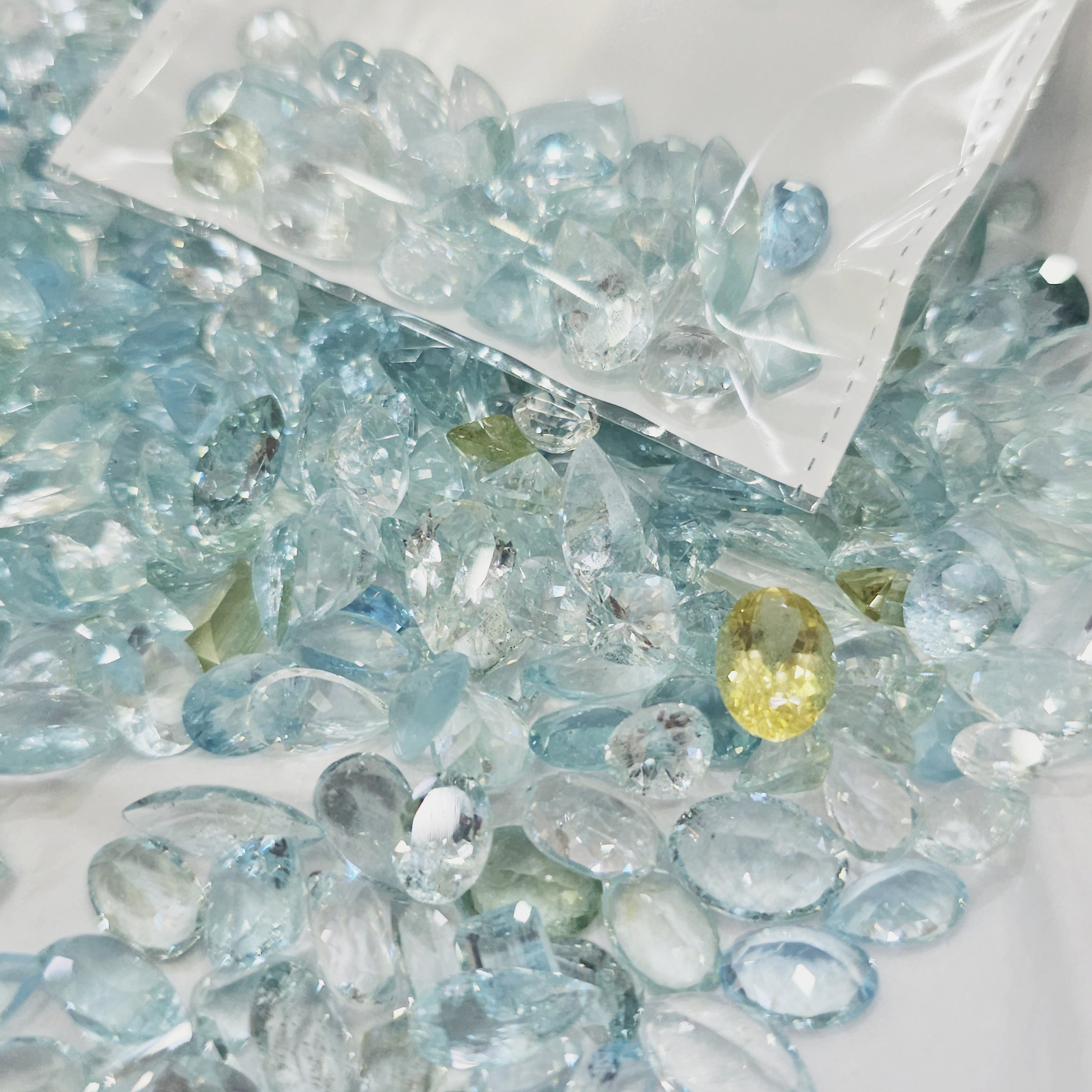 50Cts Natural Aquamarine Brazilian Faceted | 8–20mm | 20-25pcs - The LabradoriteKing