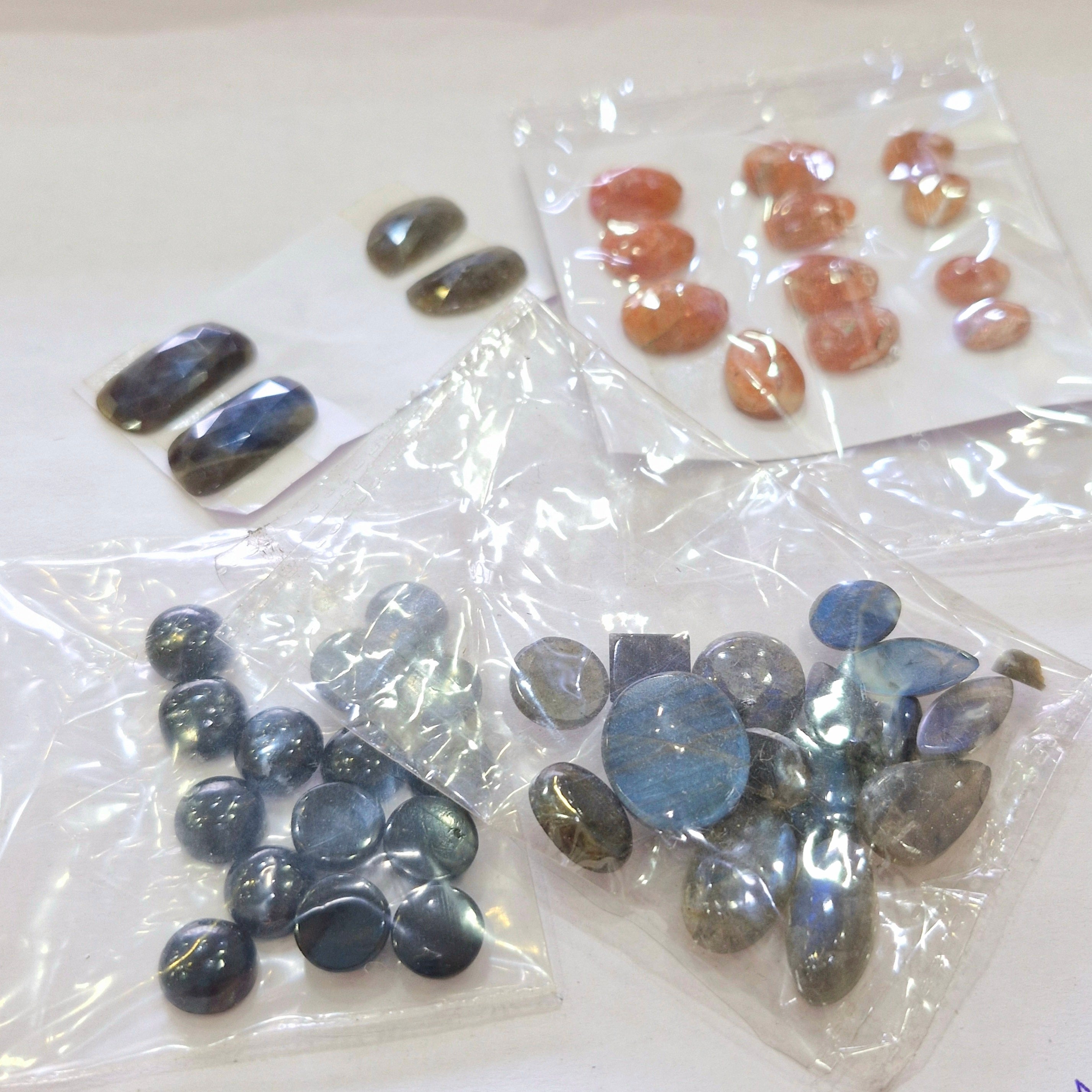 Natural  sapphire, Sunstone, Labradorite And Black Spinel Gems | 10-21mm