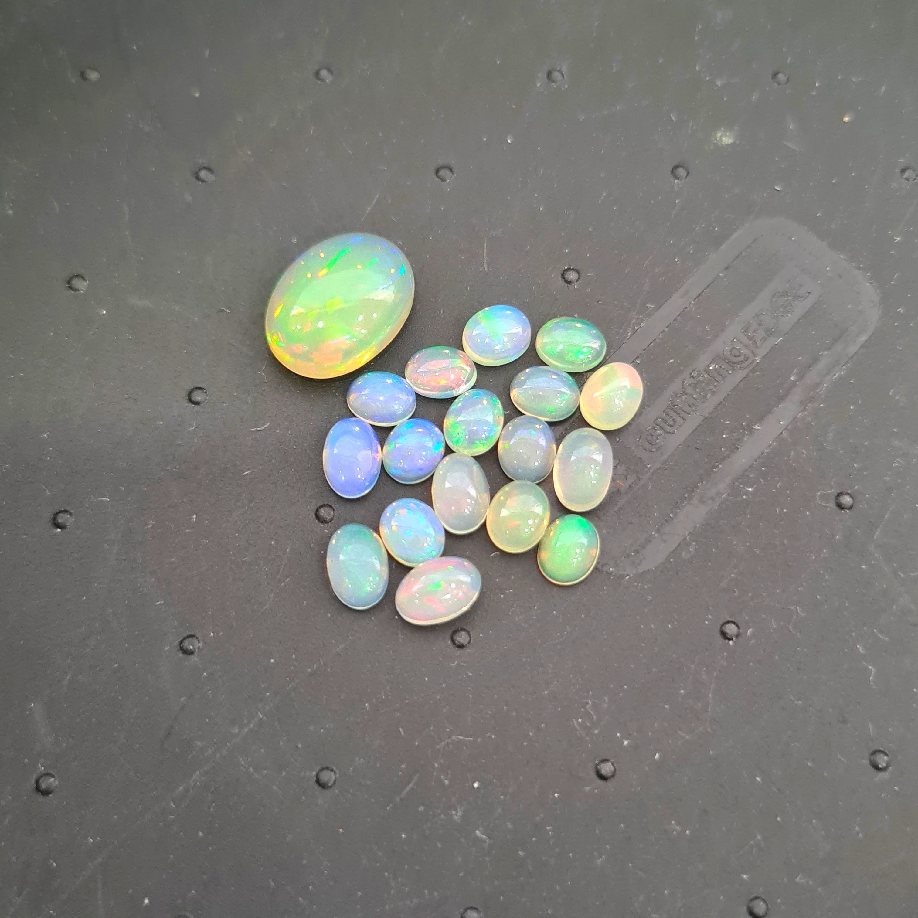 18pcs Natural Mix Opal Lot  | Size: 5-12mm