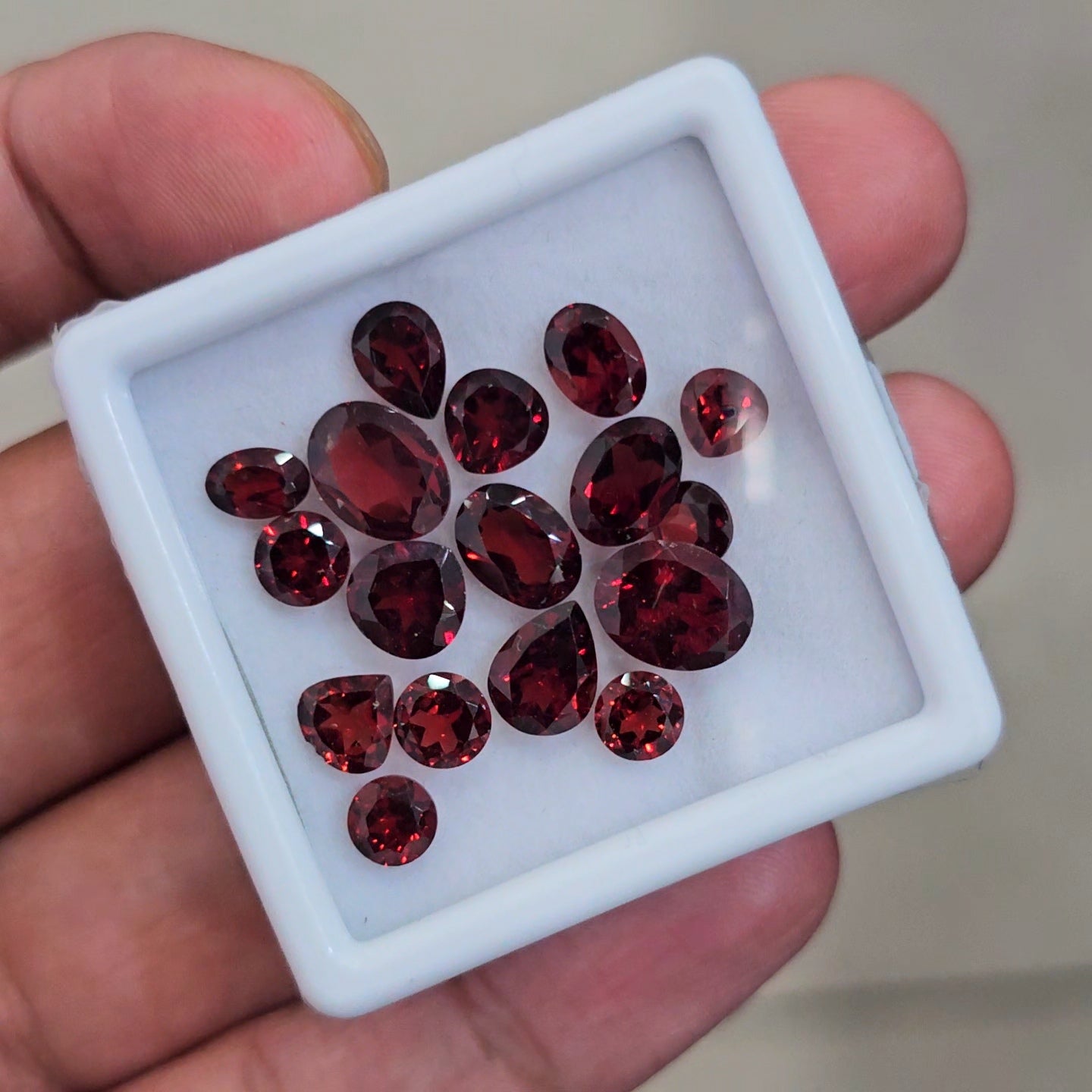 17 Pcs Of Natural Mozambique Garnet Faceted | Mix | Size:5-7mm