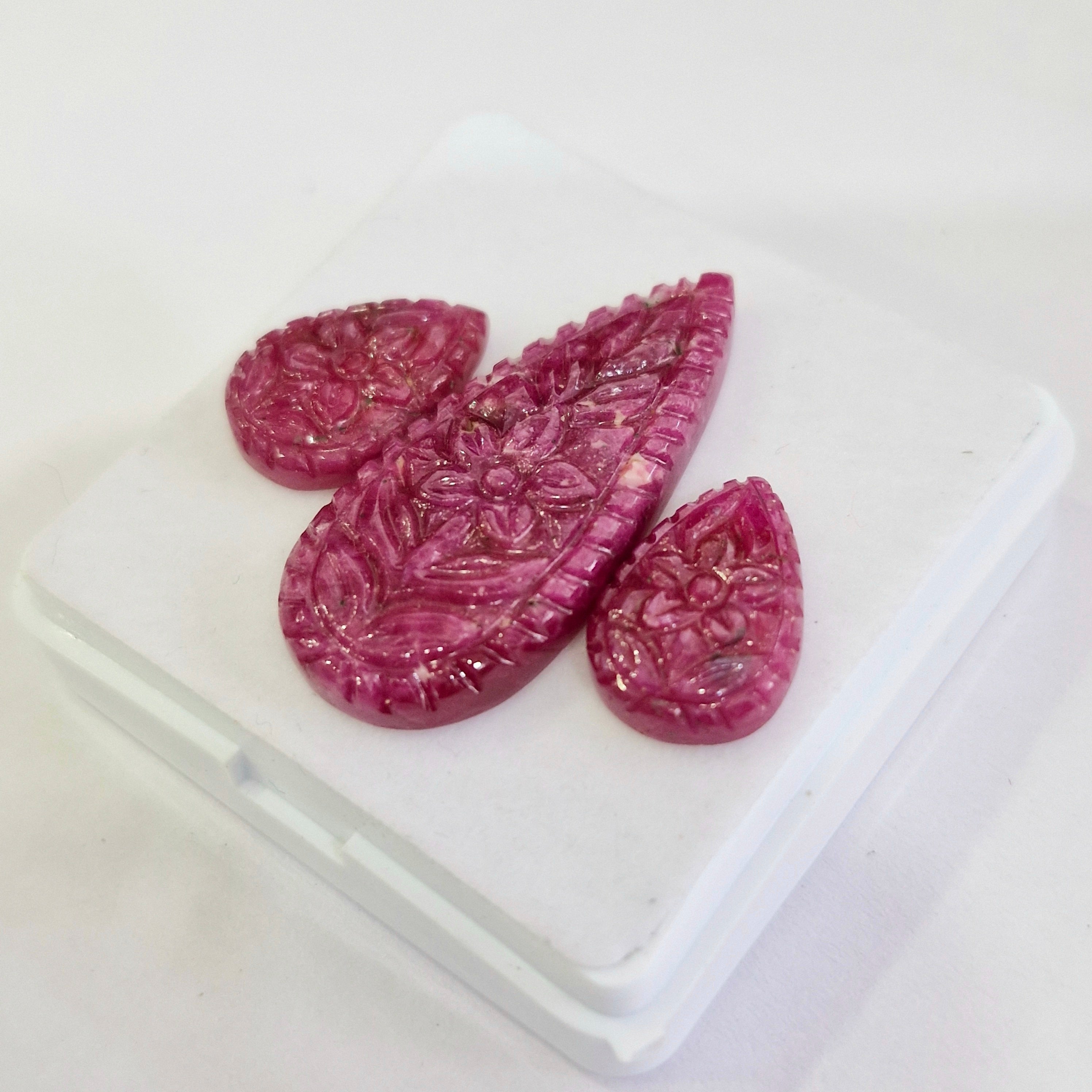 55.1cts Of Natural Ruby Carved  | Pear | Size: 18-37mm | 3pcs