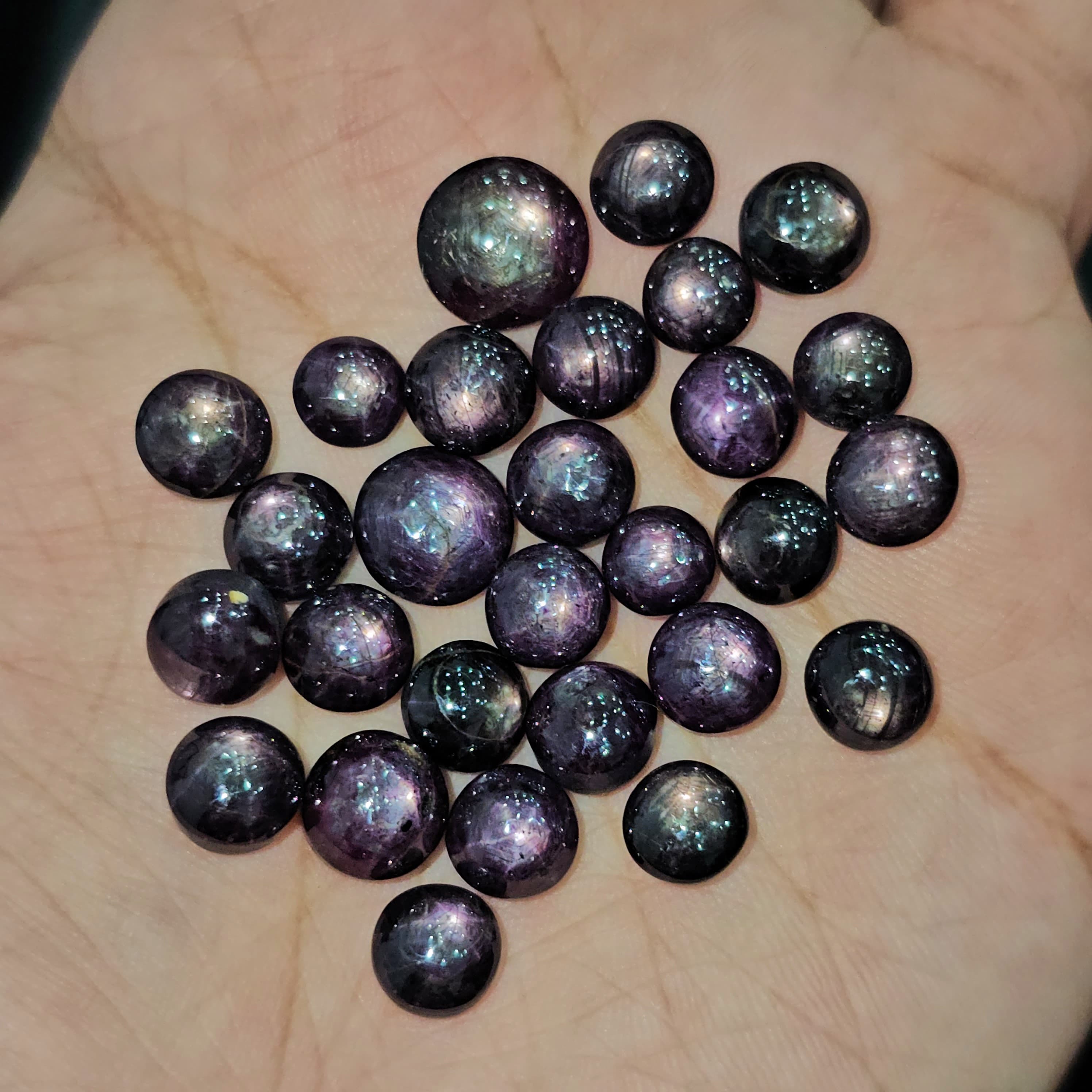 1 Pcs of Natural Star Ruby Cabochons | 6 Rayed Star - The LabradoriteKing