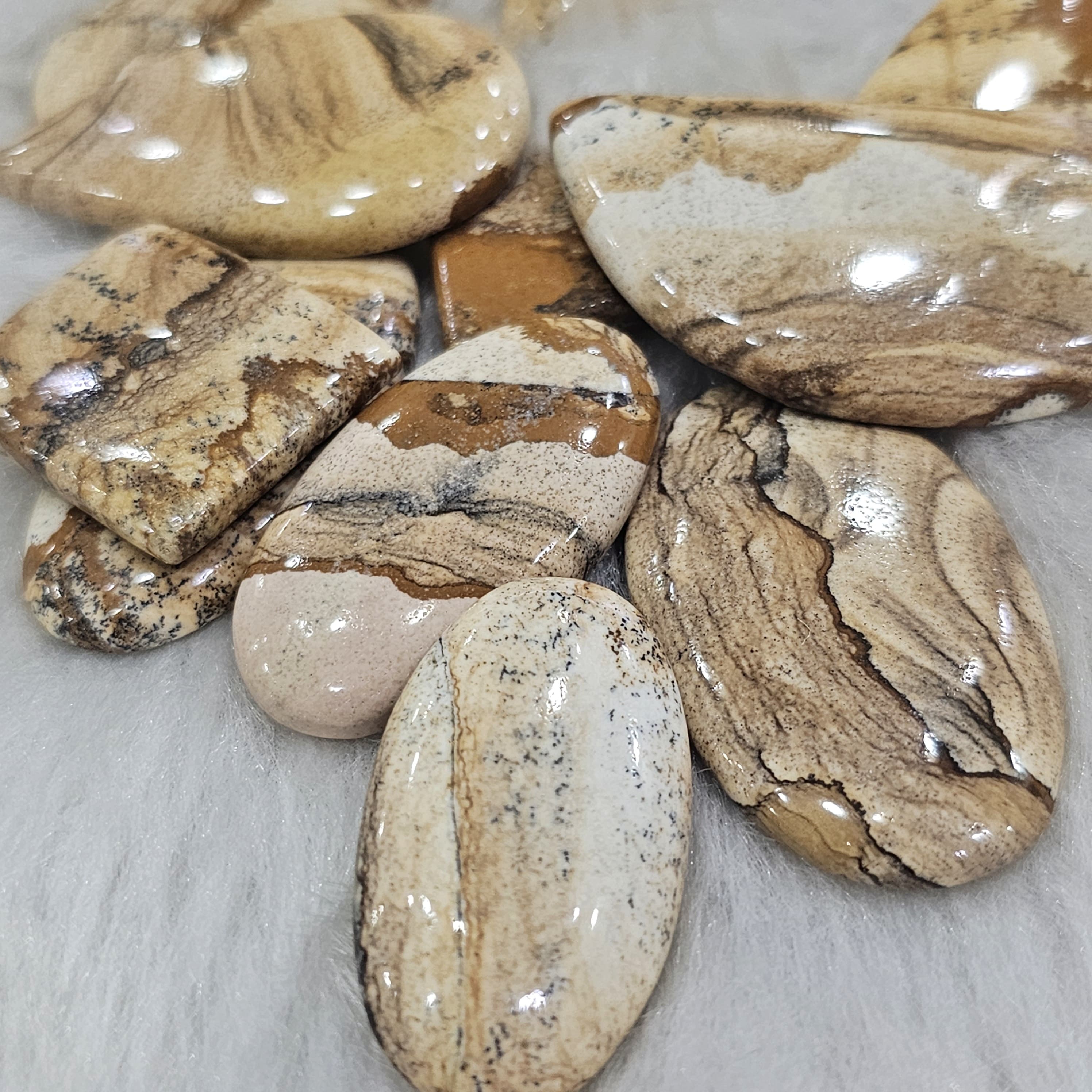 500Gram/1Kg Picture Jasper | 1"-3" Inches  | 90-110 Pcs