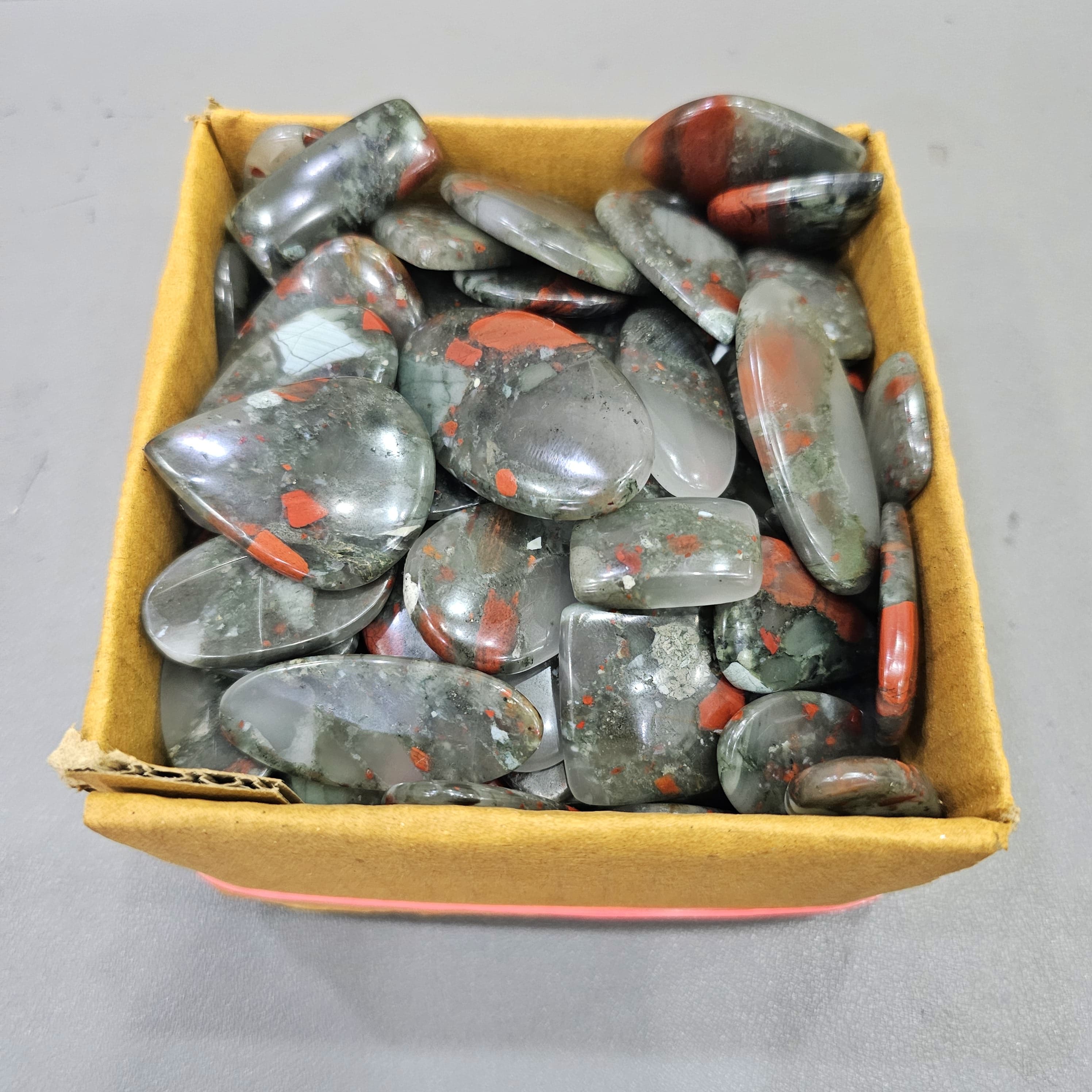 500 Grams/1KG African Bloodstone Cabochon | 1" to 2" Inches | 80-110Pcs