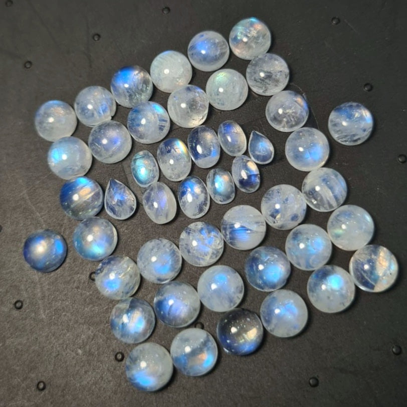 46 Pcs Natural Moonstone Cabochon | Shape: Mix| Size: 6-7mm - The LabradoriteKing