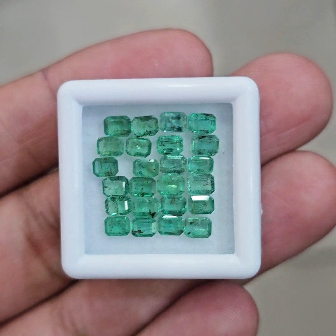 24pcs Of Natural Emerald Faceted | 4x3mm| Rectangle - The LabradoriteKing