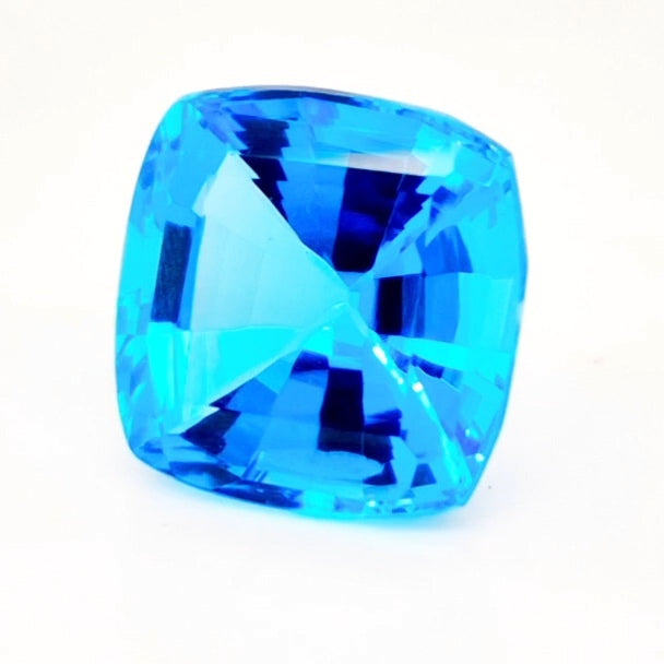 Natural Swiss Blue Topaz Faceted | Square | 17mm - The LabradoriteKing