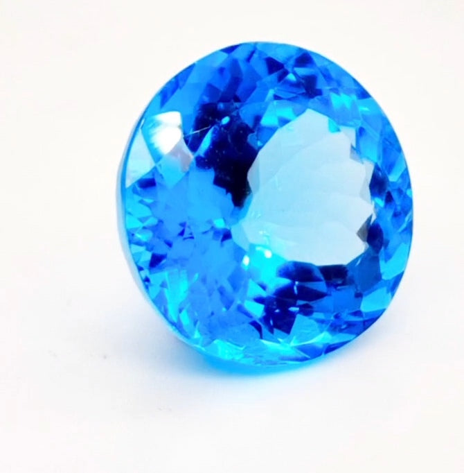 Natural Swiss Blue Topaz Faceted | Round | 15mm - The LabradoriteKing