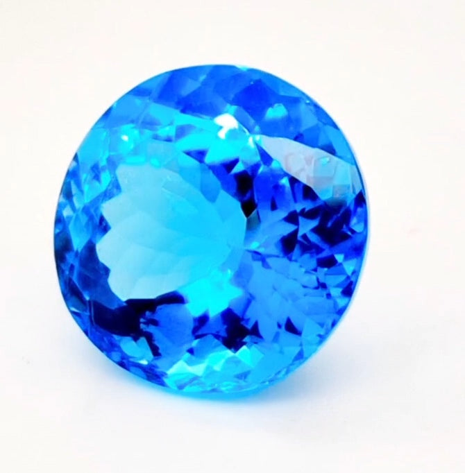 Natural Swiss Blue Topaz Faceted | Round | 15mm - The LabradoriteKing