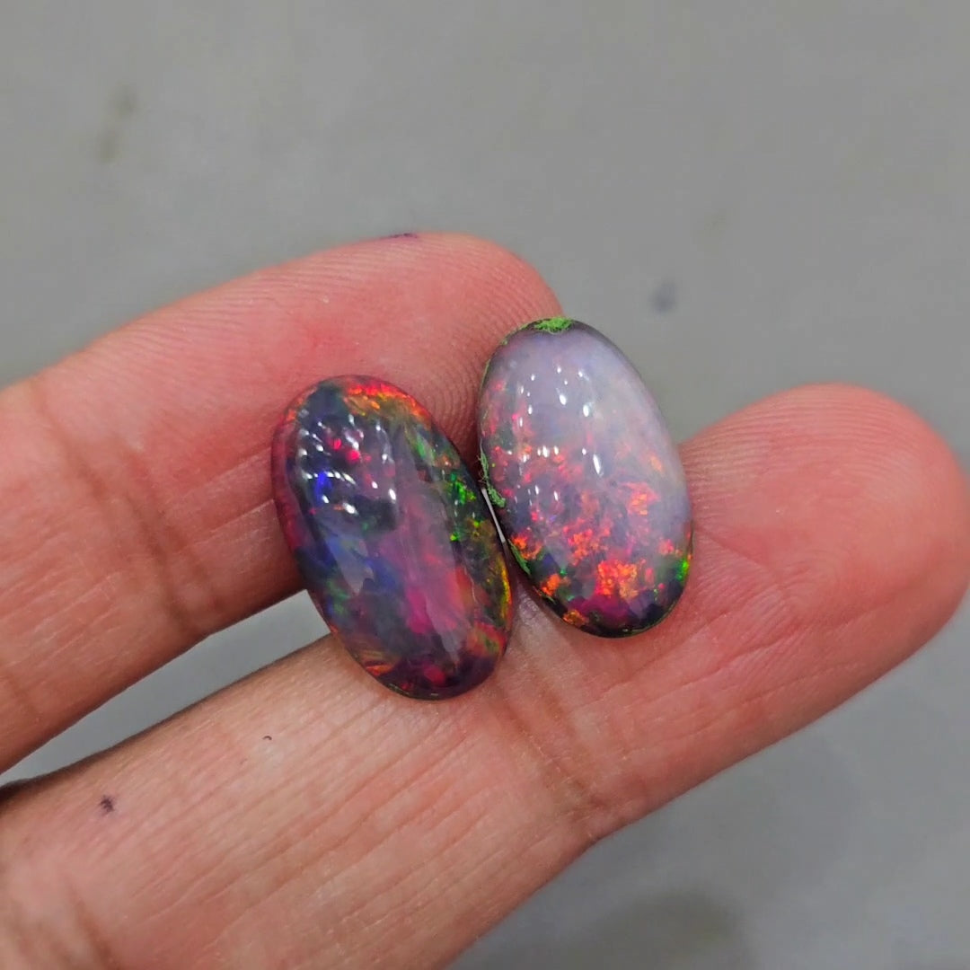 2pcs Ethiopian Black Smoked Opal Cabochon | Oval | Size: 18x10mm - The LabradoriteKing