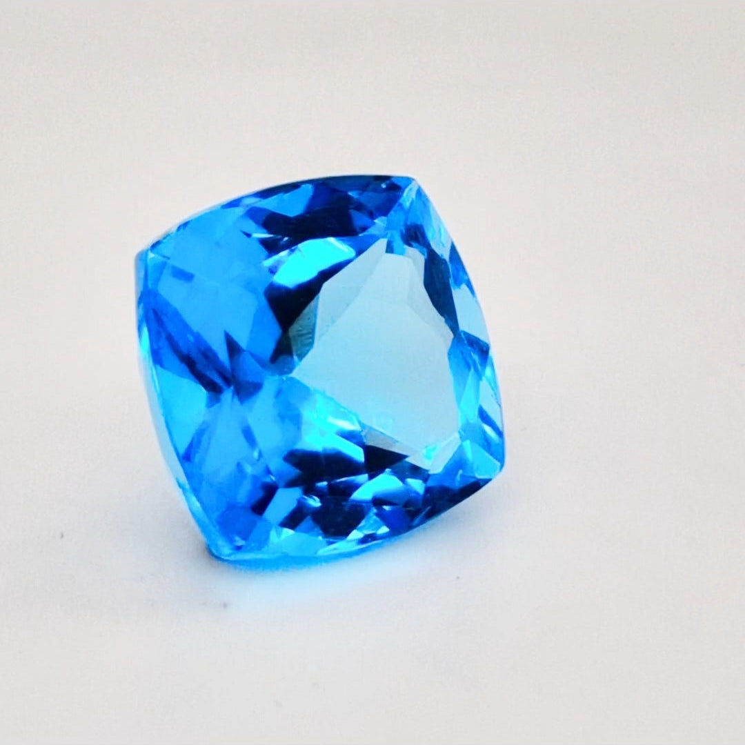 Natural Swiss Blue Topaz Faceted | Square | 13mm - The LabradoriteKing