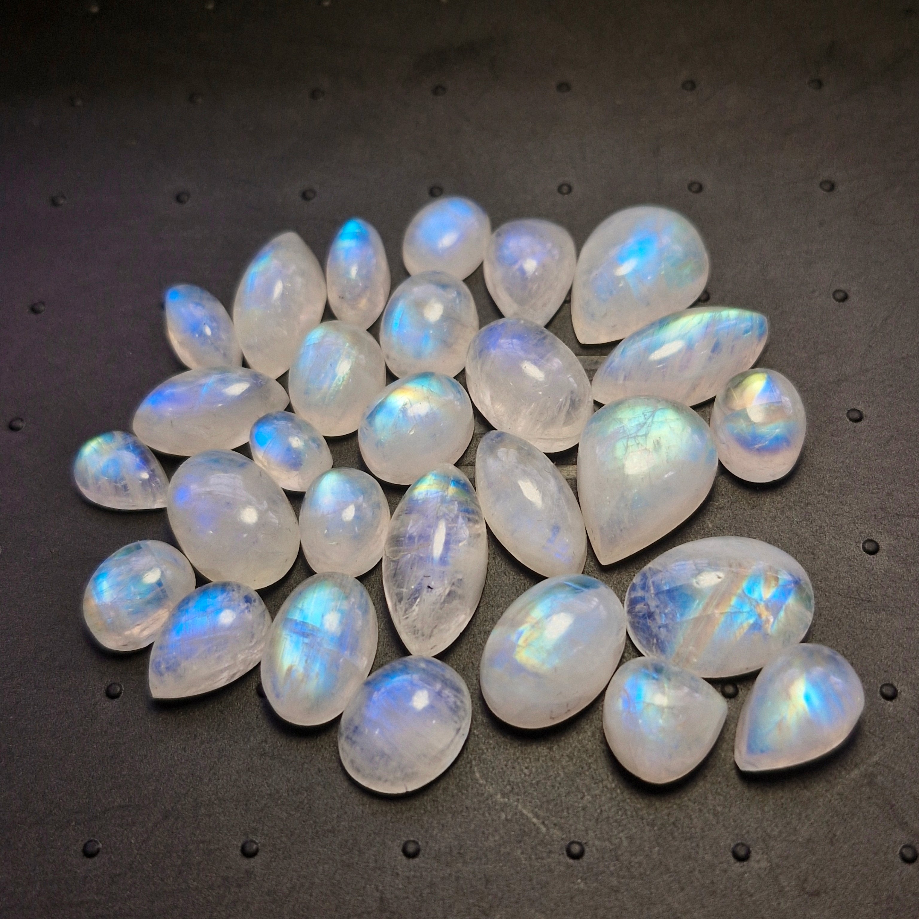 28Pcs Natural Rainbow Moonstone Cabochons | 8-18mm | Shape: Mix - The LabradoriteKing