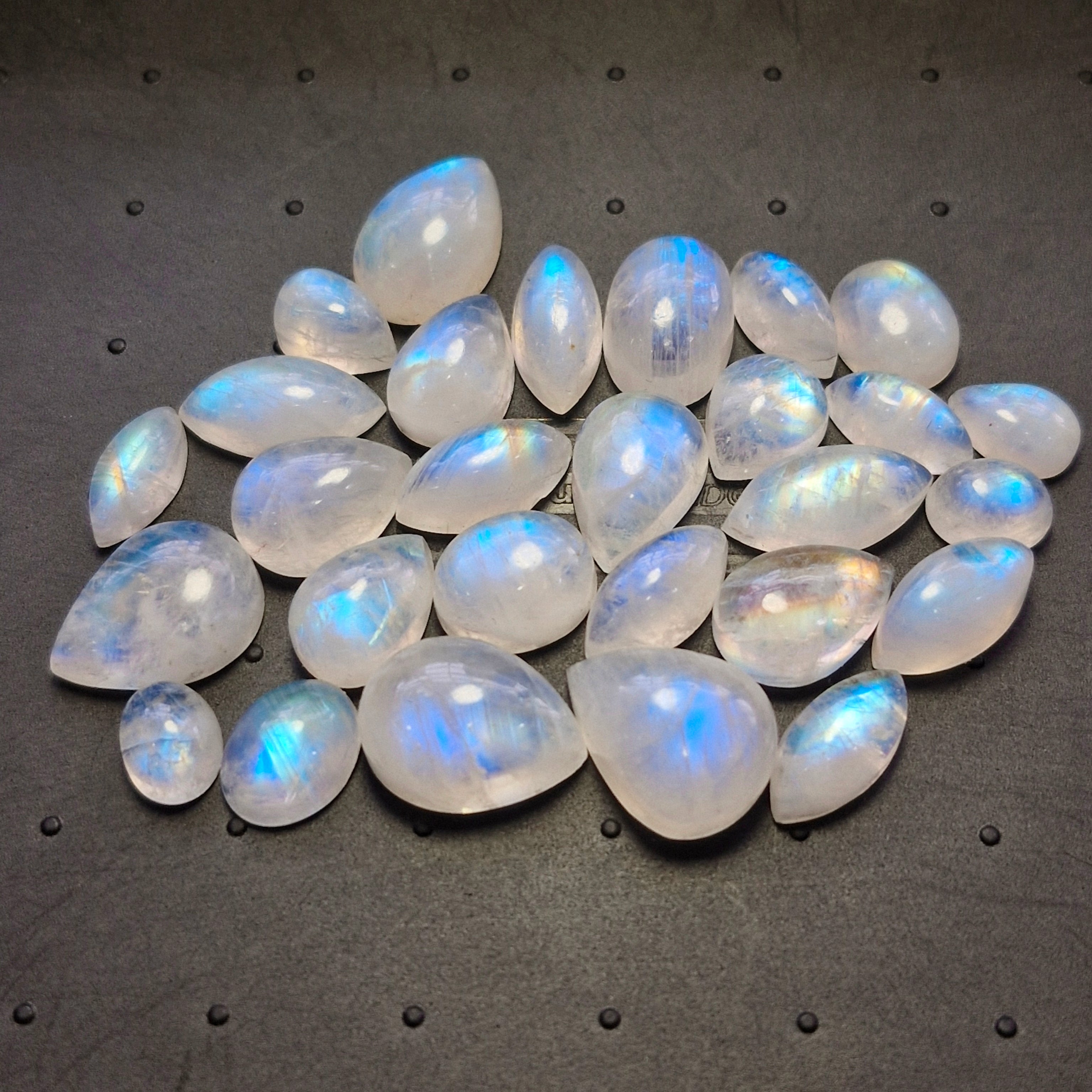 28Pcs Natural Rainbow Moonstone Cabochons | 9-16mm | Shape: Mix - The LabradoriteKing