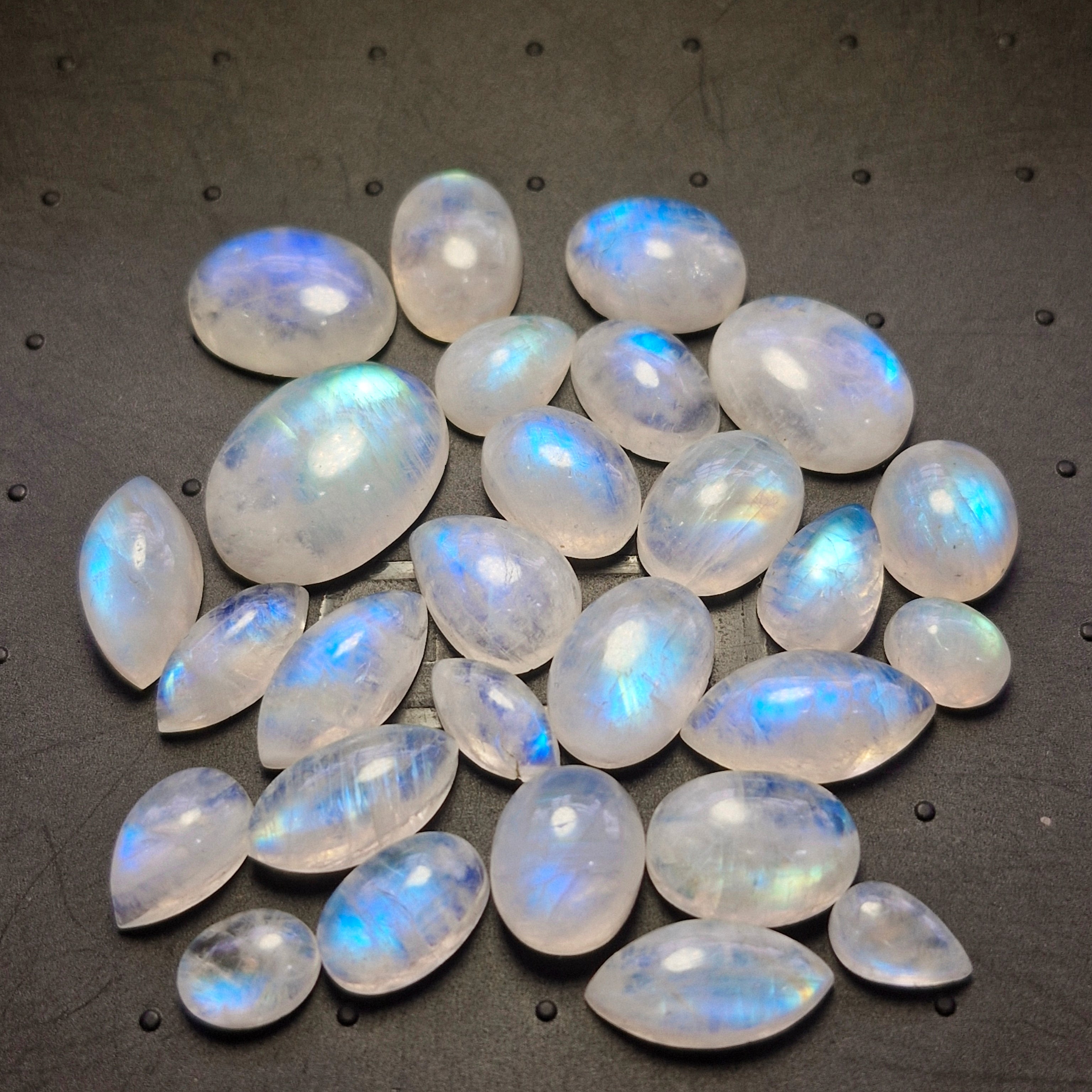 27Pcs Natural Rainbow Moonstone Cabochons | 9-20mm | Shape: Mix - The LabradoriteKing