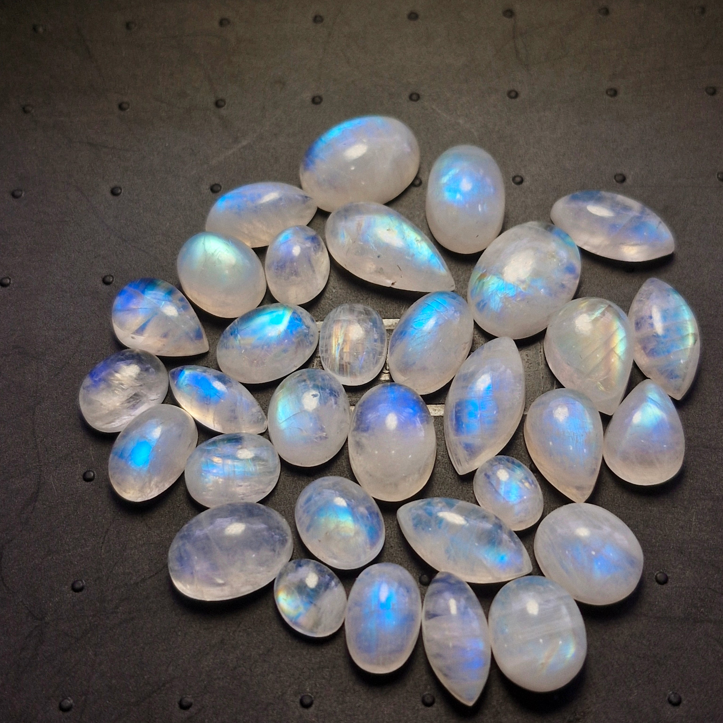 32Pcs Natural Rainbow Moonstone Cabochons | 9-18mm | Shape: Mix - The LabradoriteKing