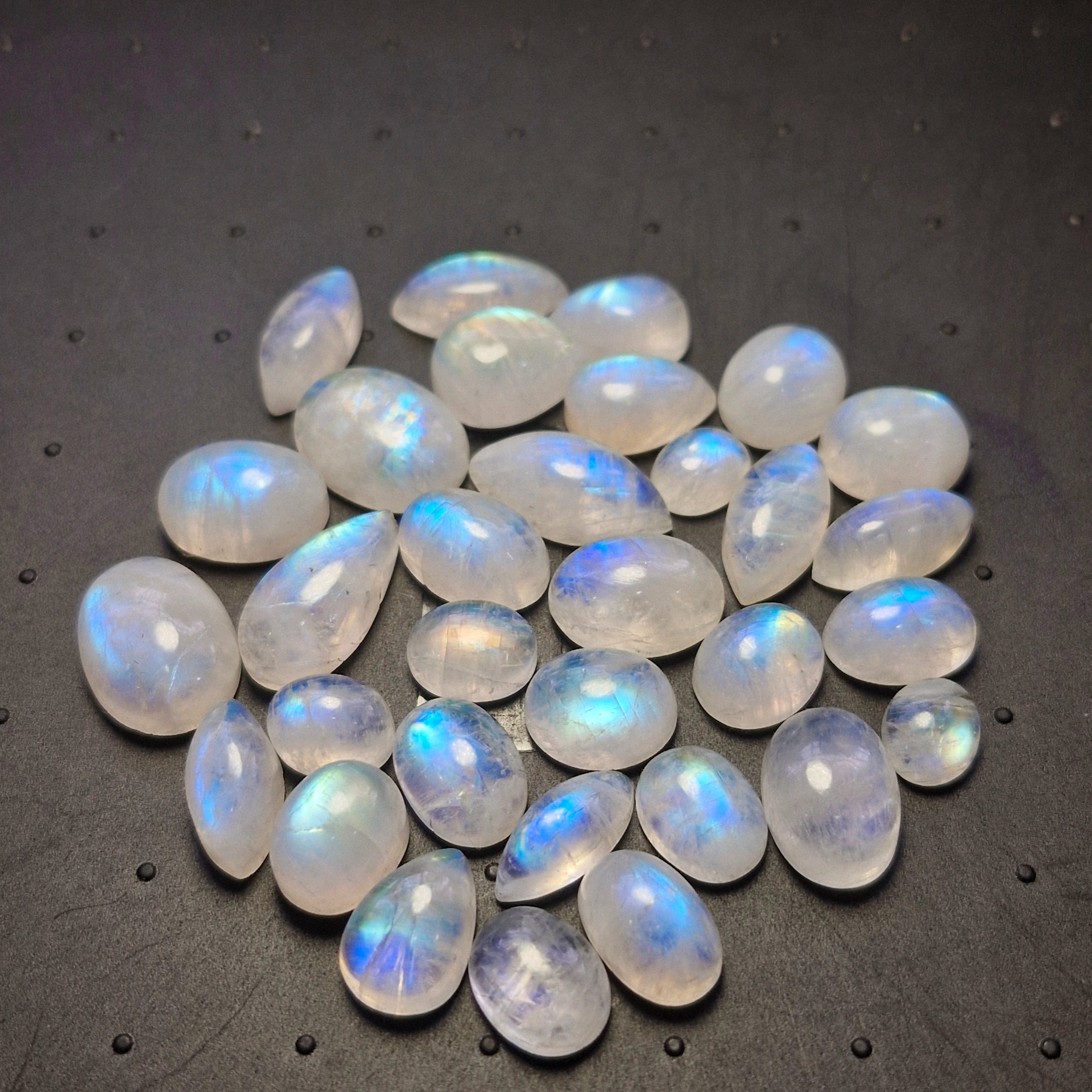 32Pcs Natural Rainbow Moonstone Cabochons | 9-18mm | Shape: Mix - The LabradoriteKing