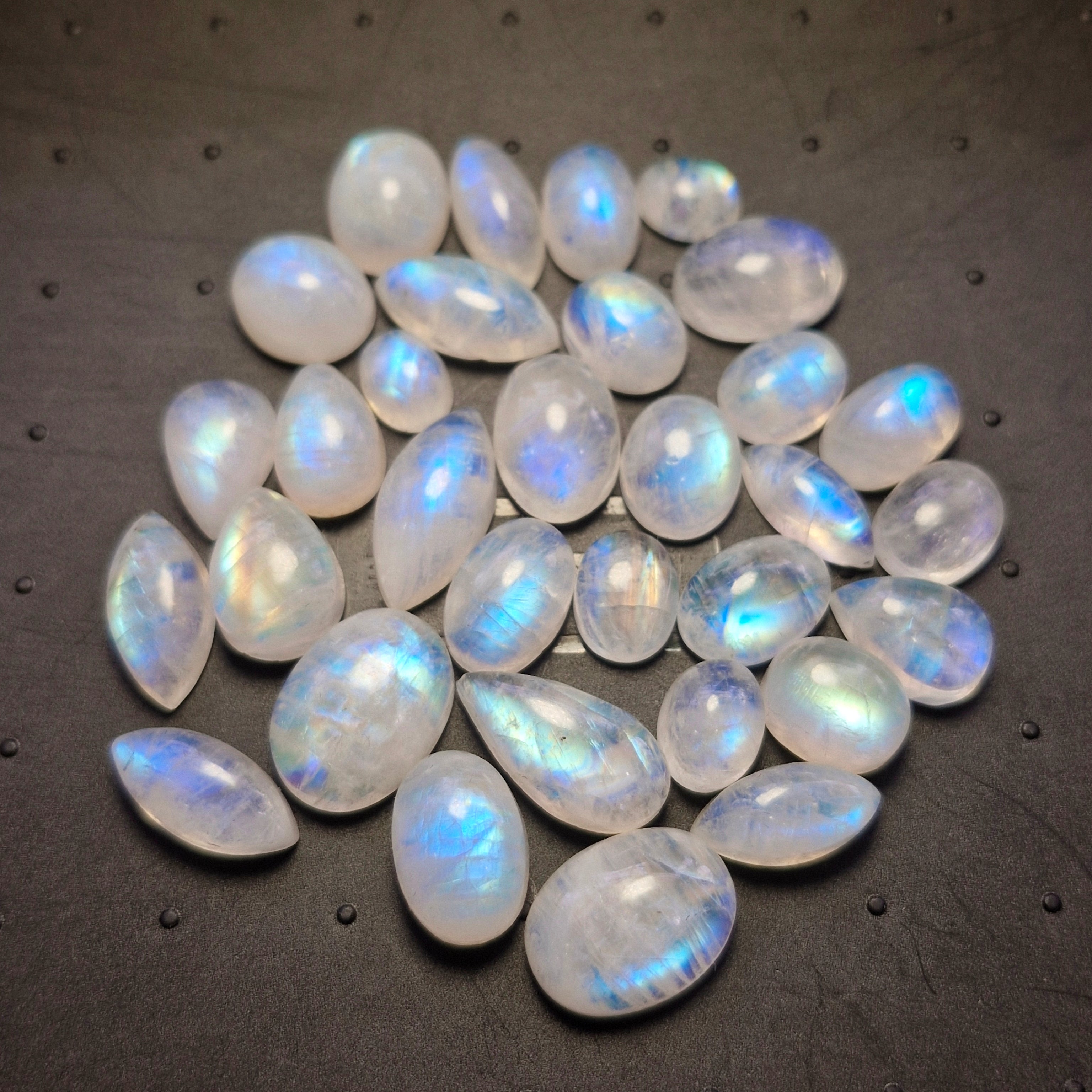 32Pcs Natural Rainbow Moonstone Cabochons | 9-18mm | Shape: Mix - The LabradoriteKing