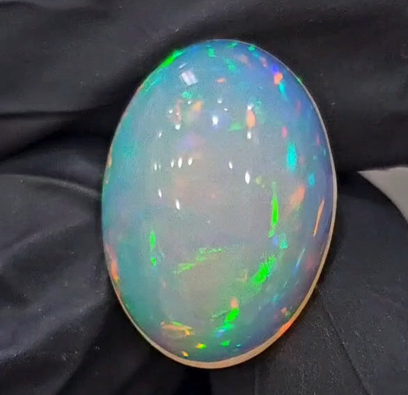 Natural Ethiopian Opal Cabochon Multi Fire | Oval| Size: 19x13mm | 9Cts - The LabradoriteKing