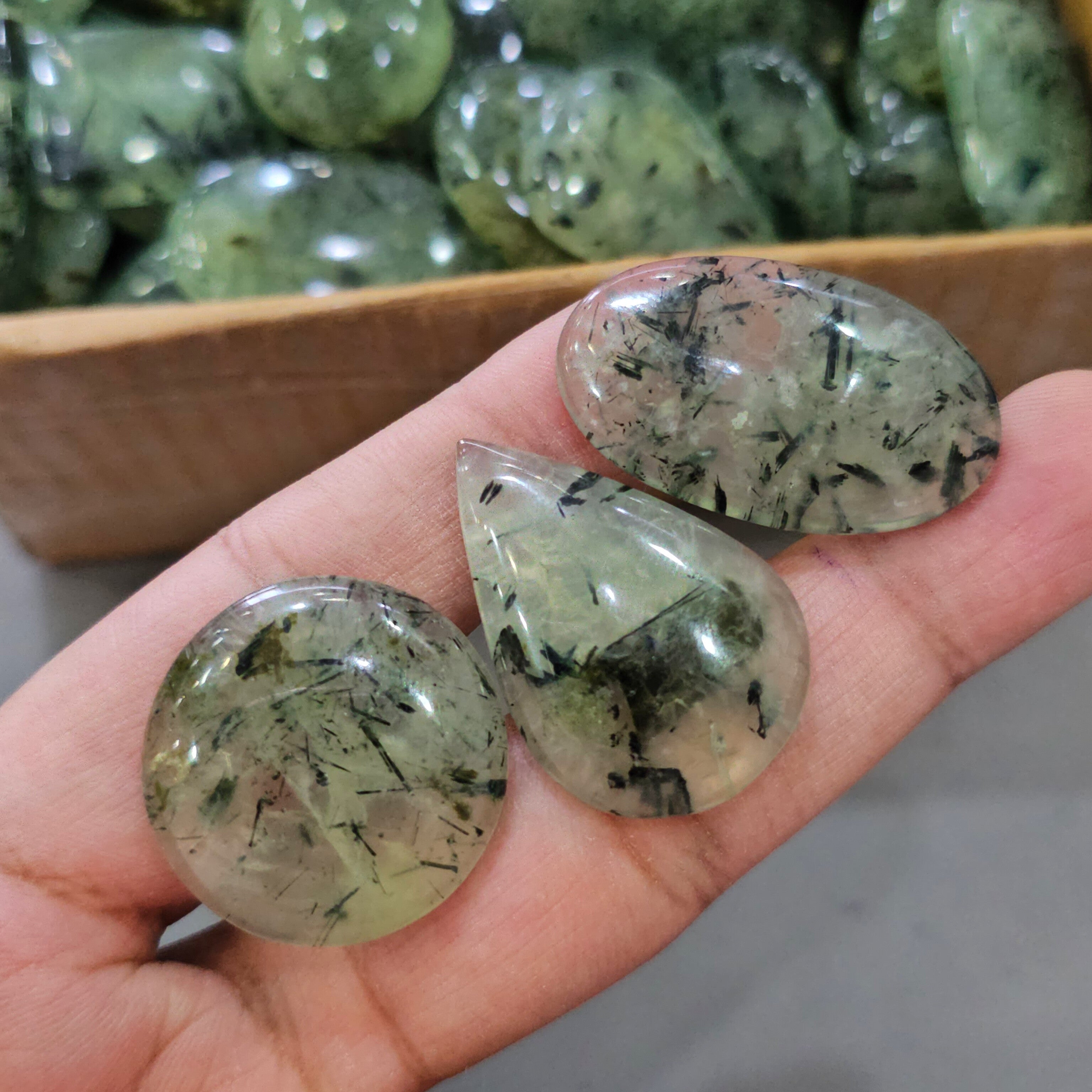 500Gram of Prehnite Cabochons | 50-60 Pcs |25-40mm - The LabradoriteKing