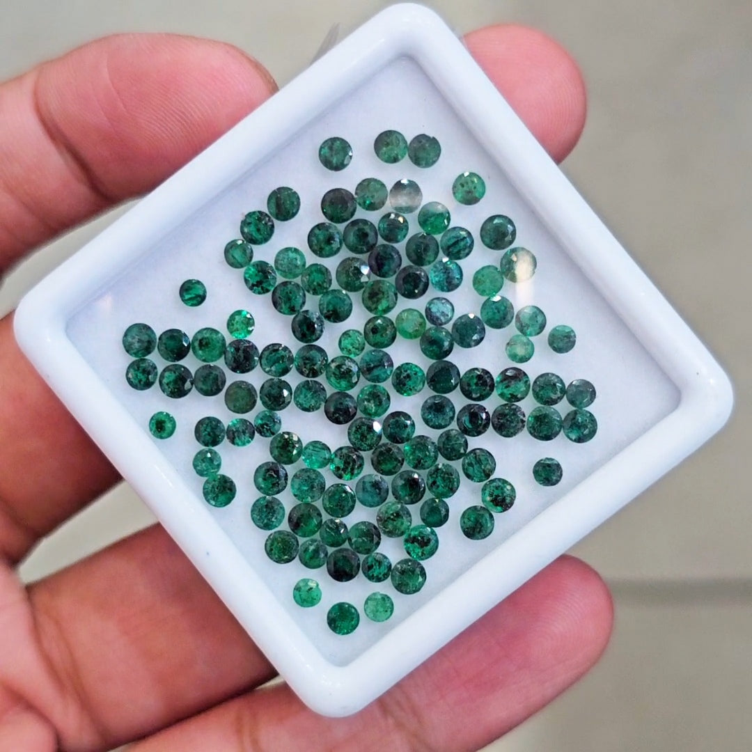 108 Pcs Of Natural  Emerald Faceted | Round | Size: 3mm