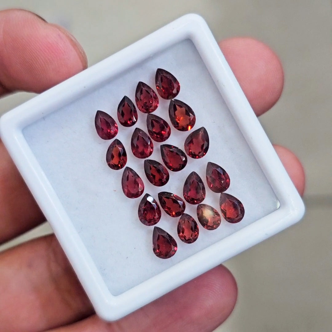 20 pcs Natural Mozambique Garnet Faceted | Pear | Size: 6x4mm