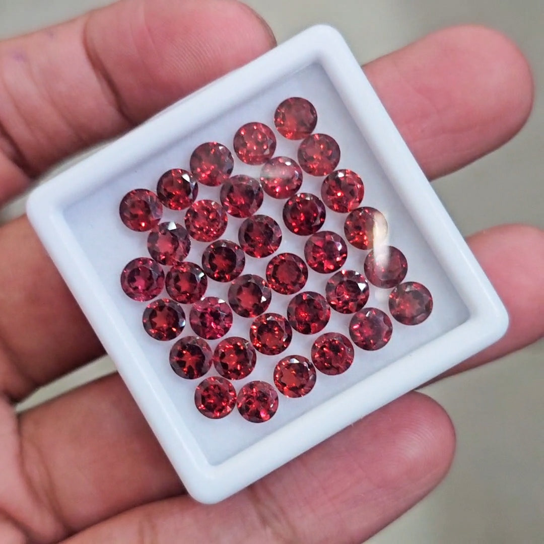 34 pcs Natural Mozambique Garnet Faceted | Round | Size: 5mm