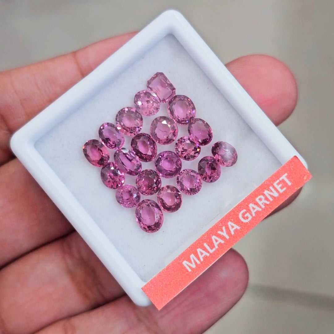 20 Pcs of Natural Malaya Garnet Faceted | Mix | Size: 5-6mm