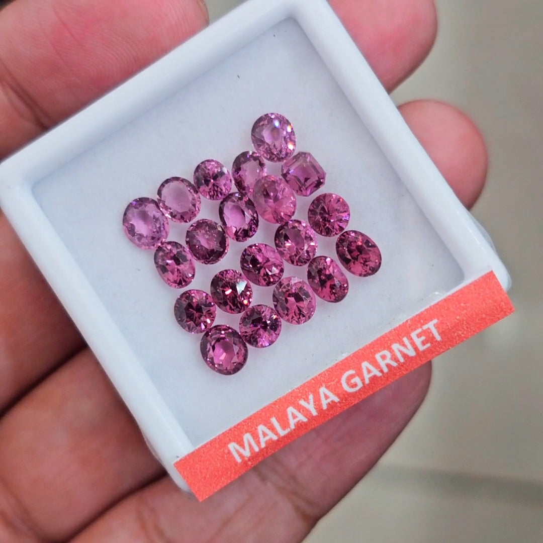 20 Pcs of Natural Malaya Garnet Faceted | Mix | Size: 4-5mm