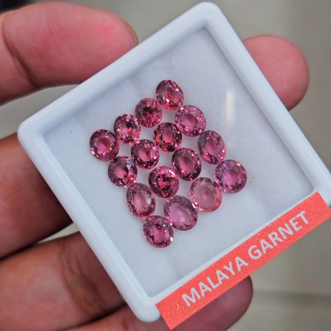 16 Pcs of Natural Malaya Garnet Faceted | Mix | Size: 5-7mm